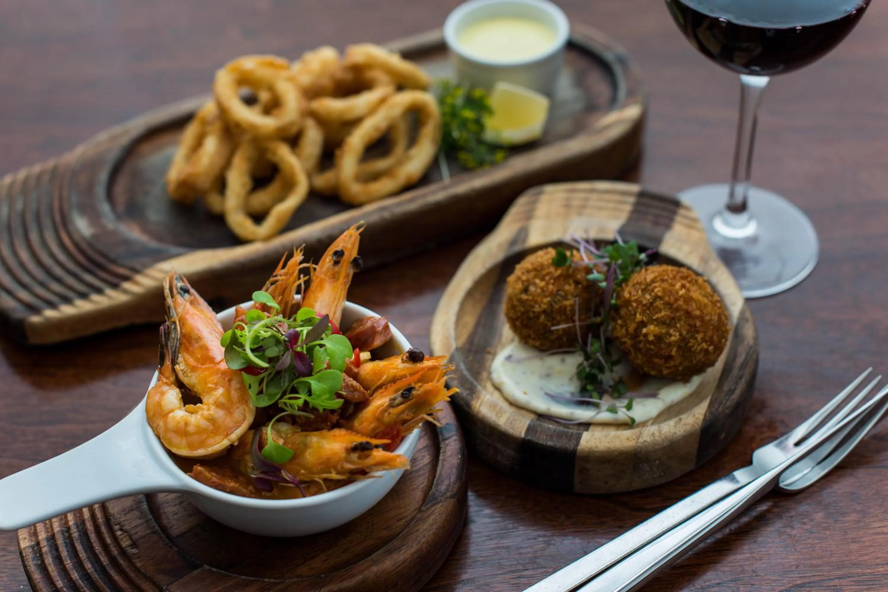 Food and drinks in Black Cat