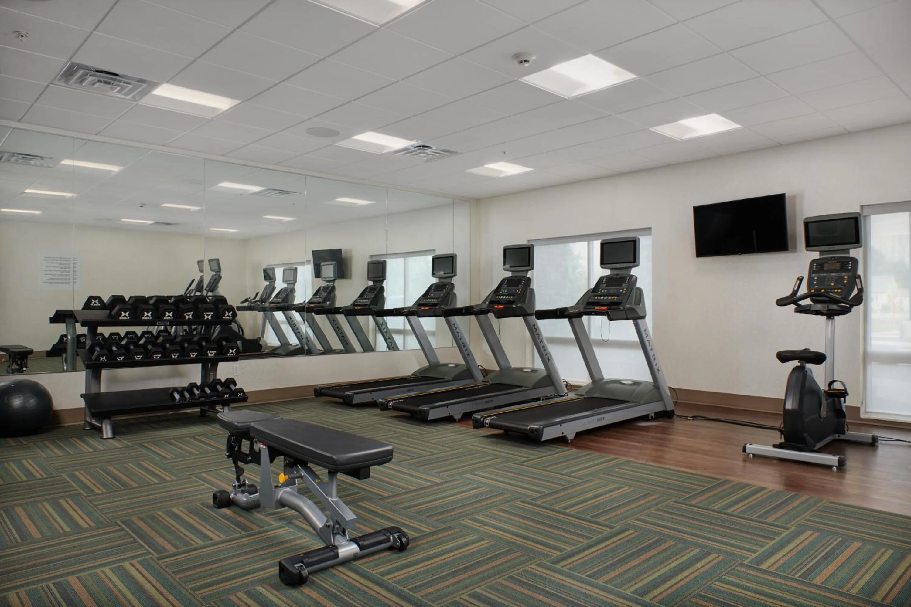 Spa and wellness centre/facilities in Holiday Inn Express Amherst - Lockport by IHG