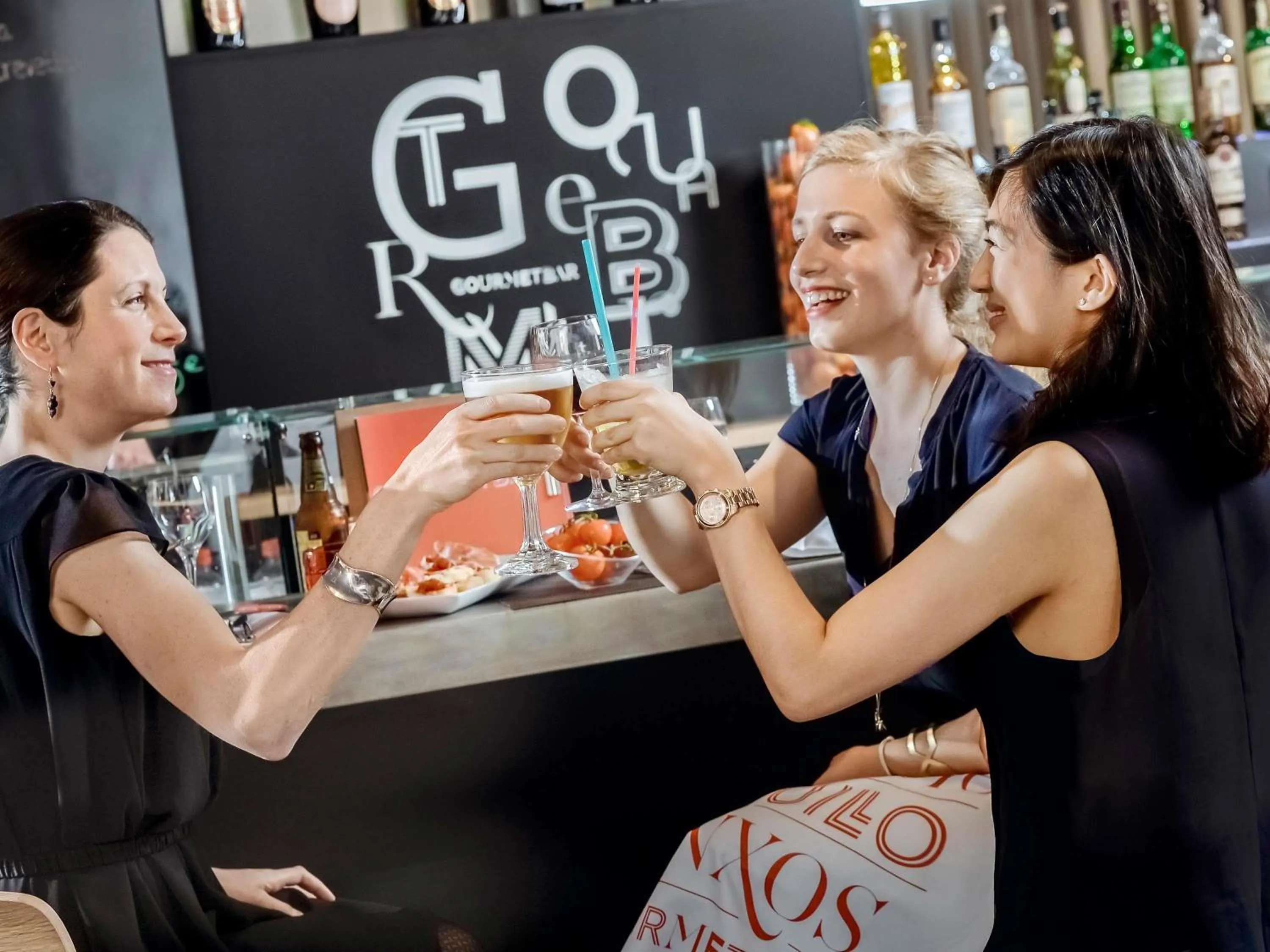 Lounge or bar in Novotel Frankfurt City