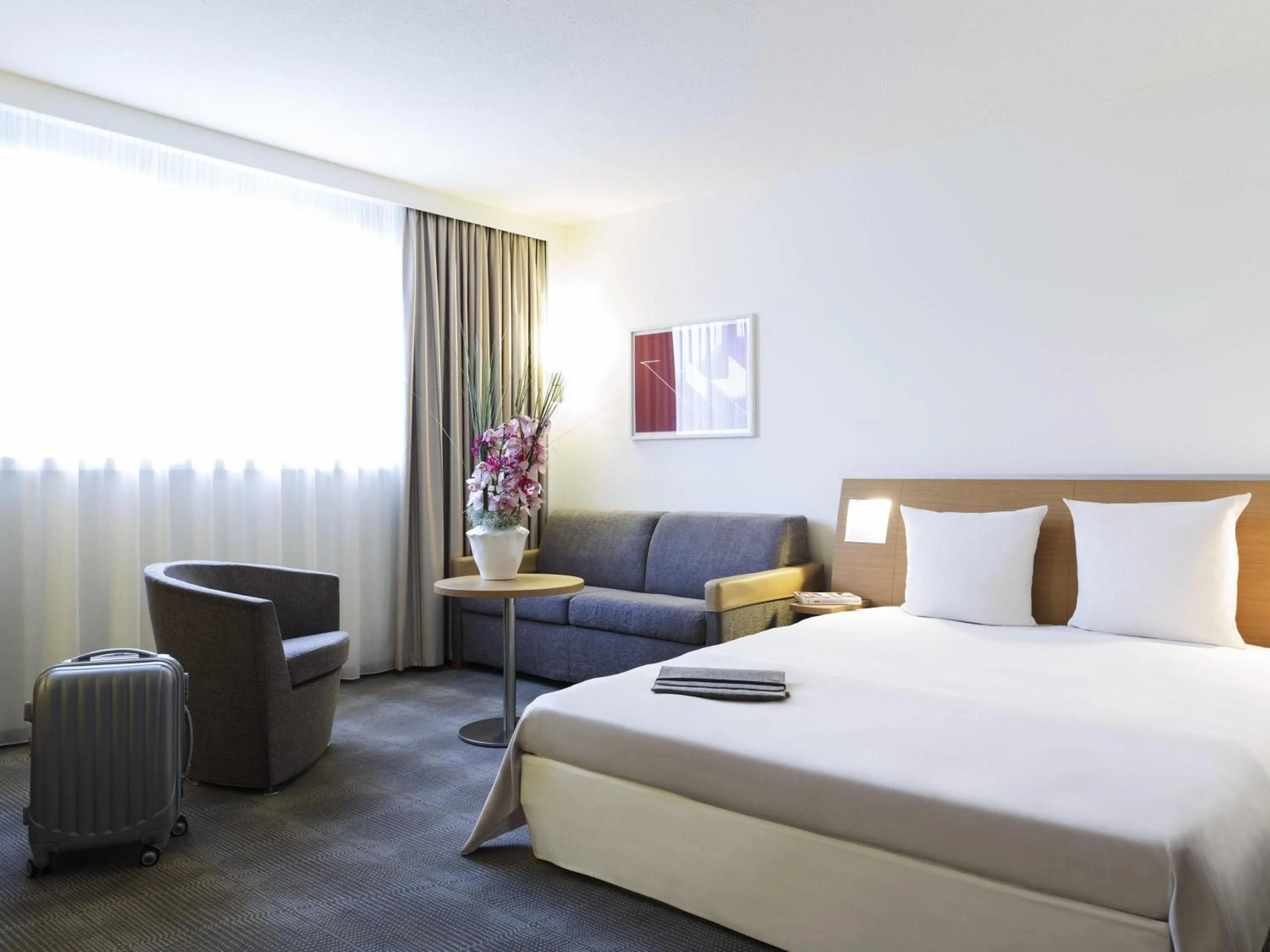Bedroom, Bed in Novotel Frankfurt City