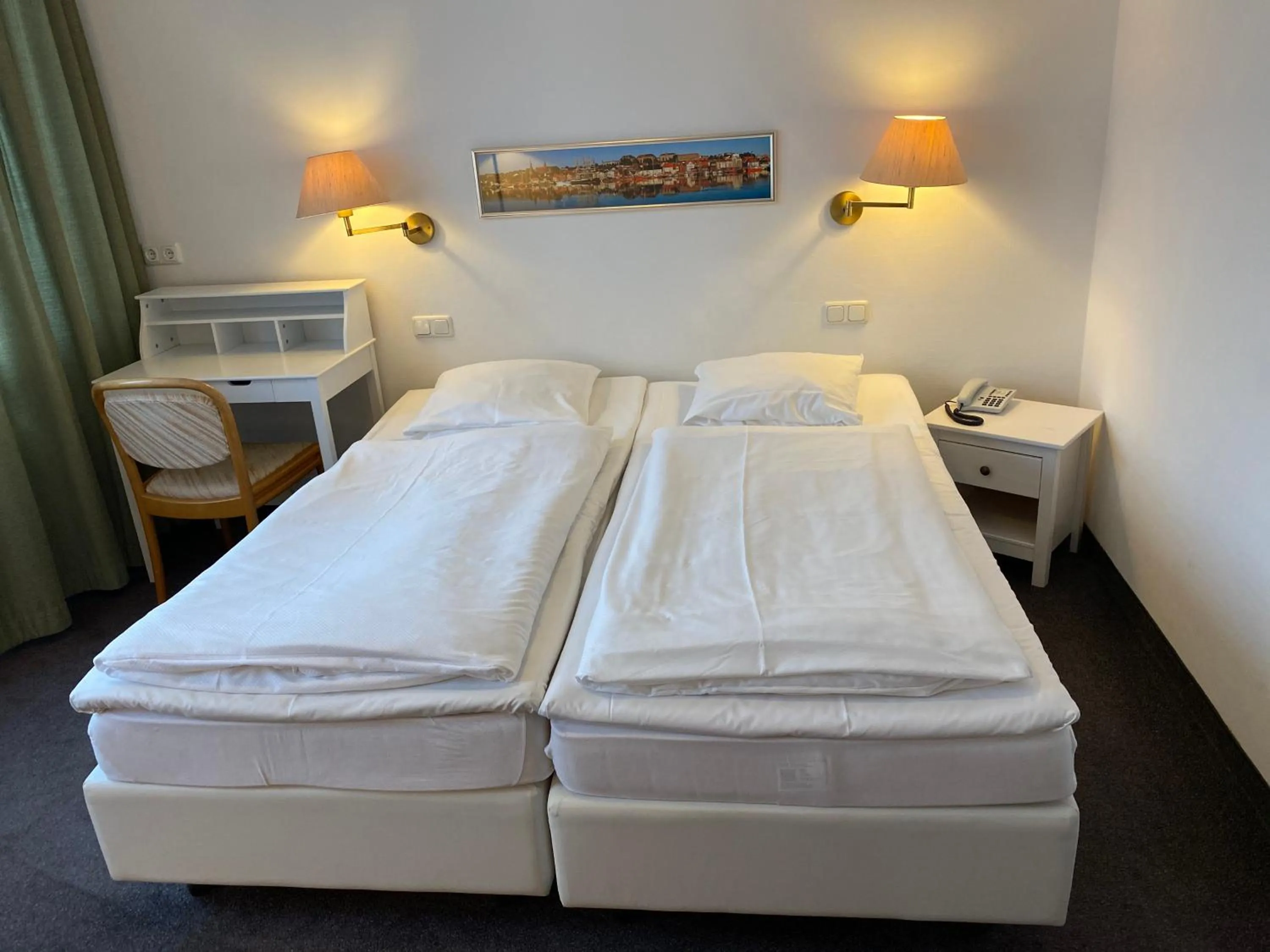 Bed in Hotel Flensburger Hof