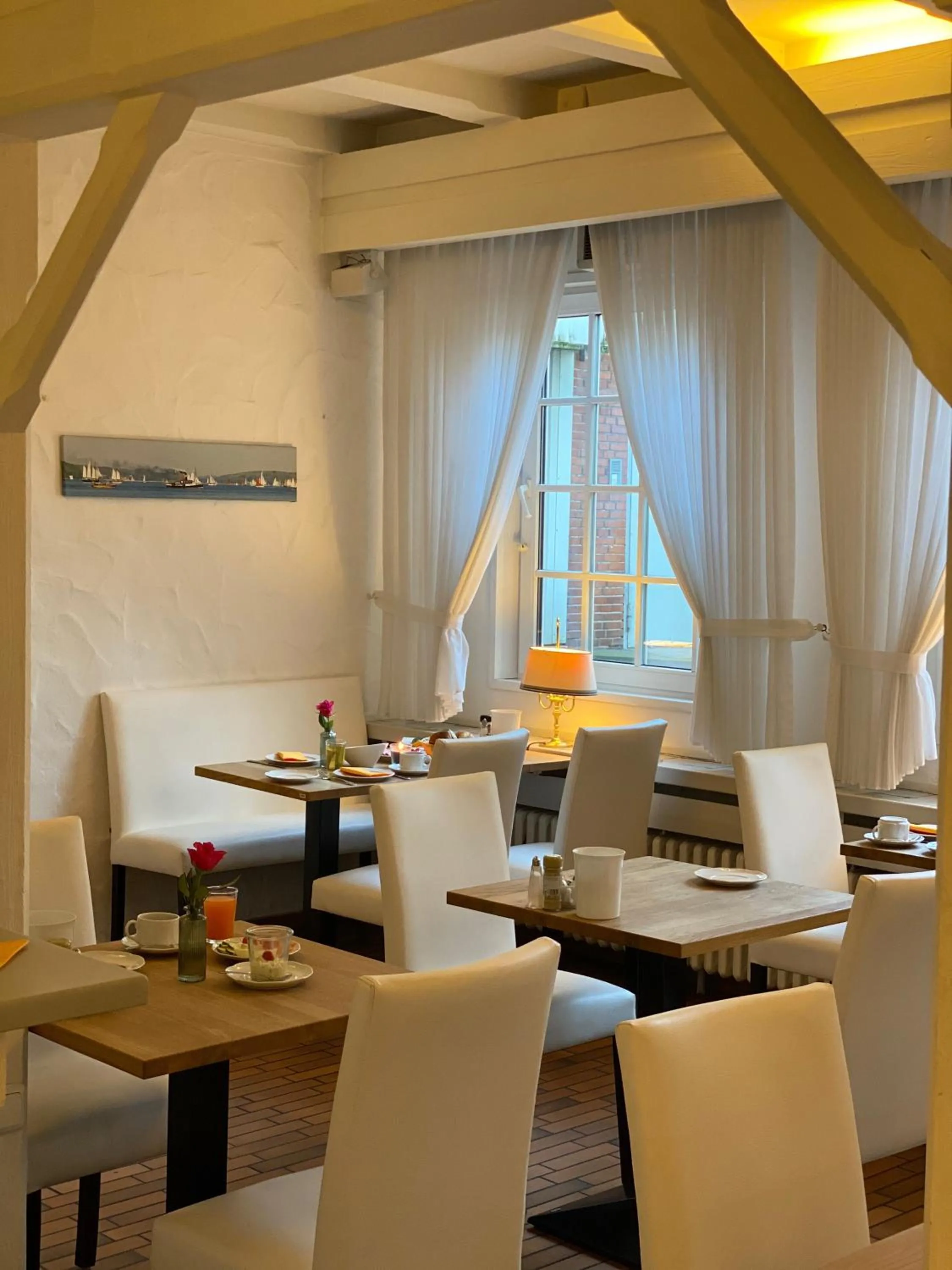 Restaurant/places to eat in Hotel Flensburger Hof