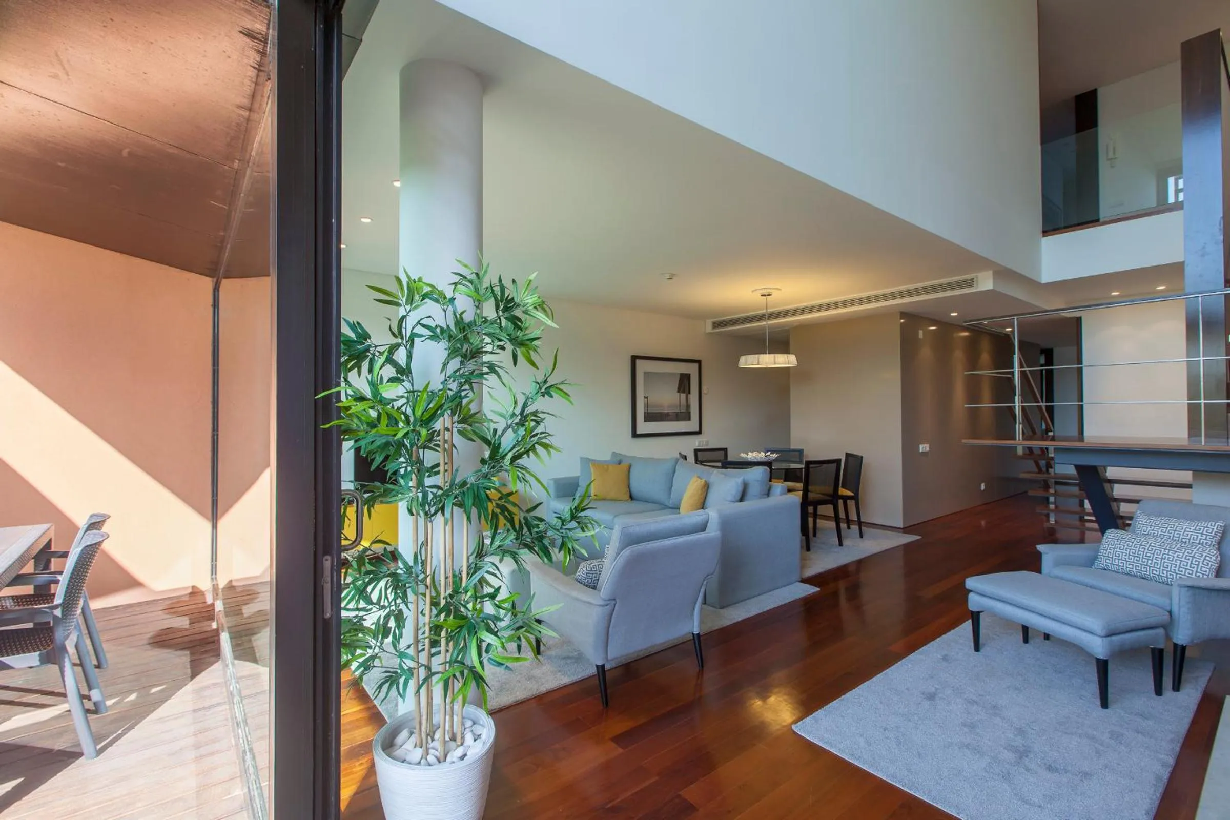 Seating area in Troia Residence by The Editory - Beach Houses
