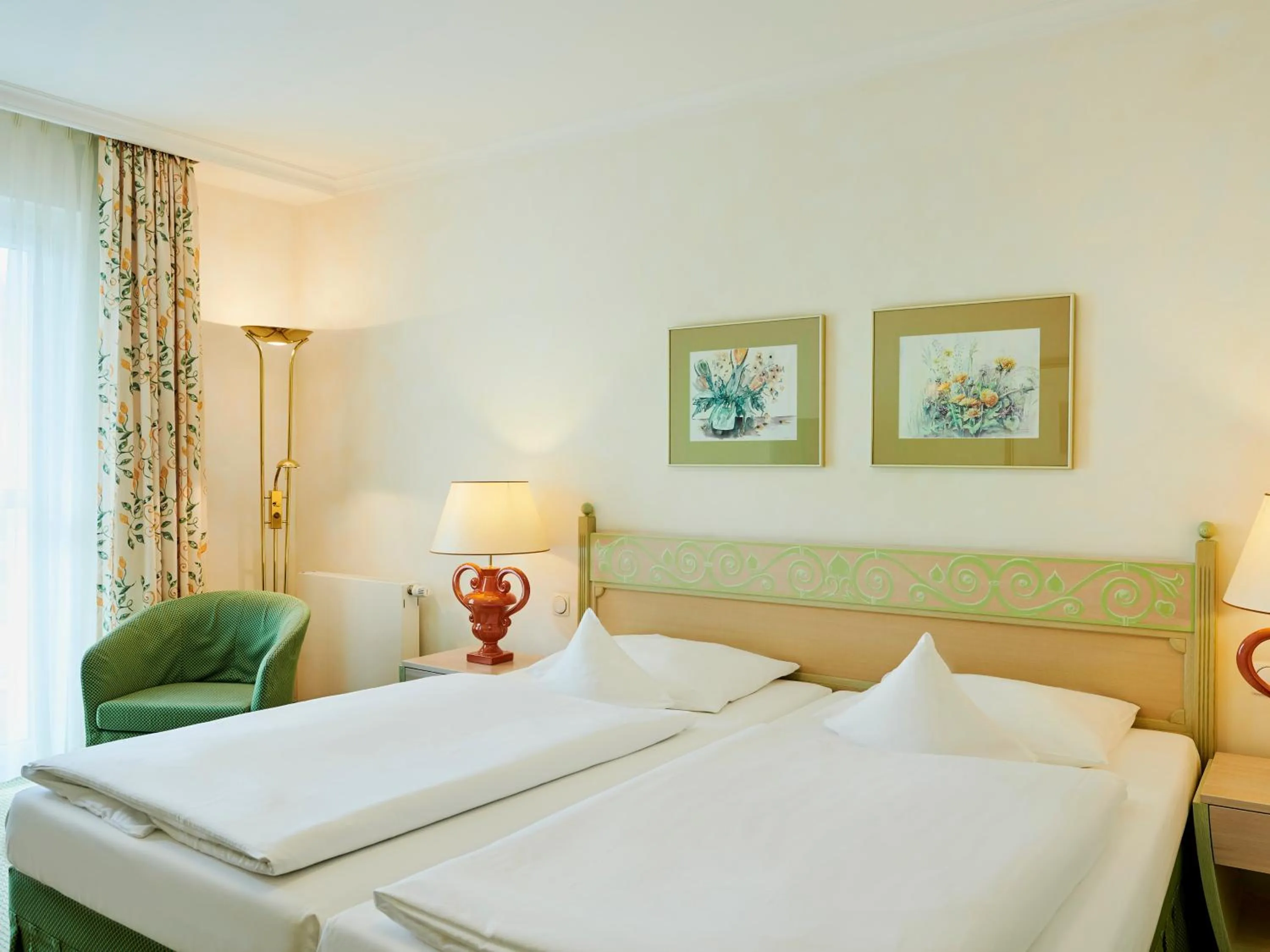 Bed in aja Nordperd & Villen Göhren