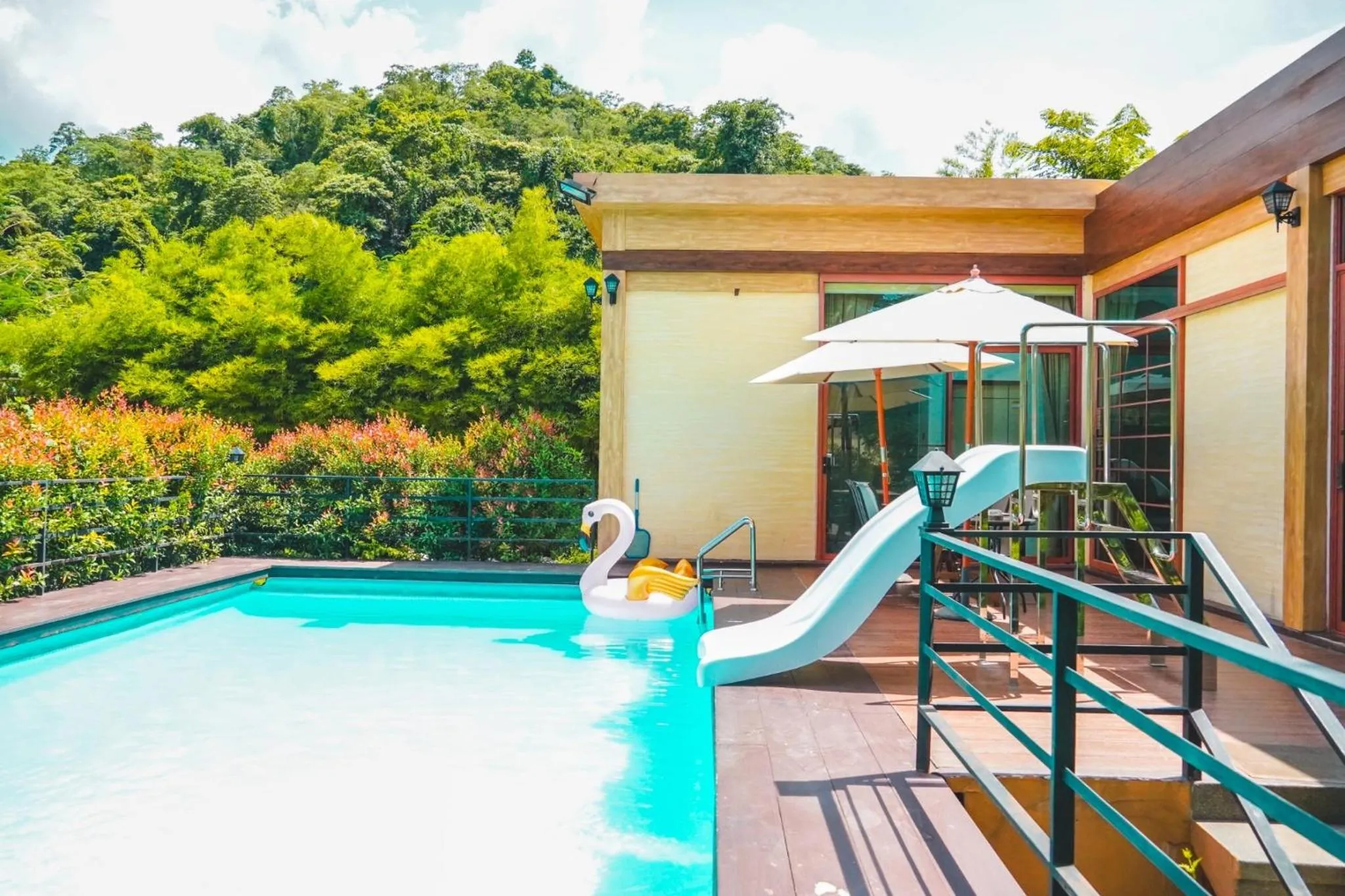 Swimming pool in The X10 private pool villa khaoyai SHA Certified เขาใหญ่