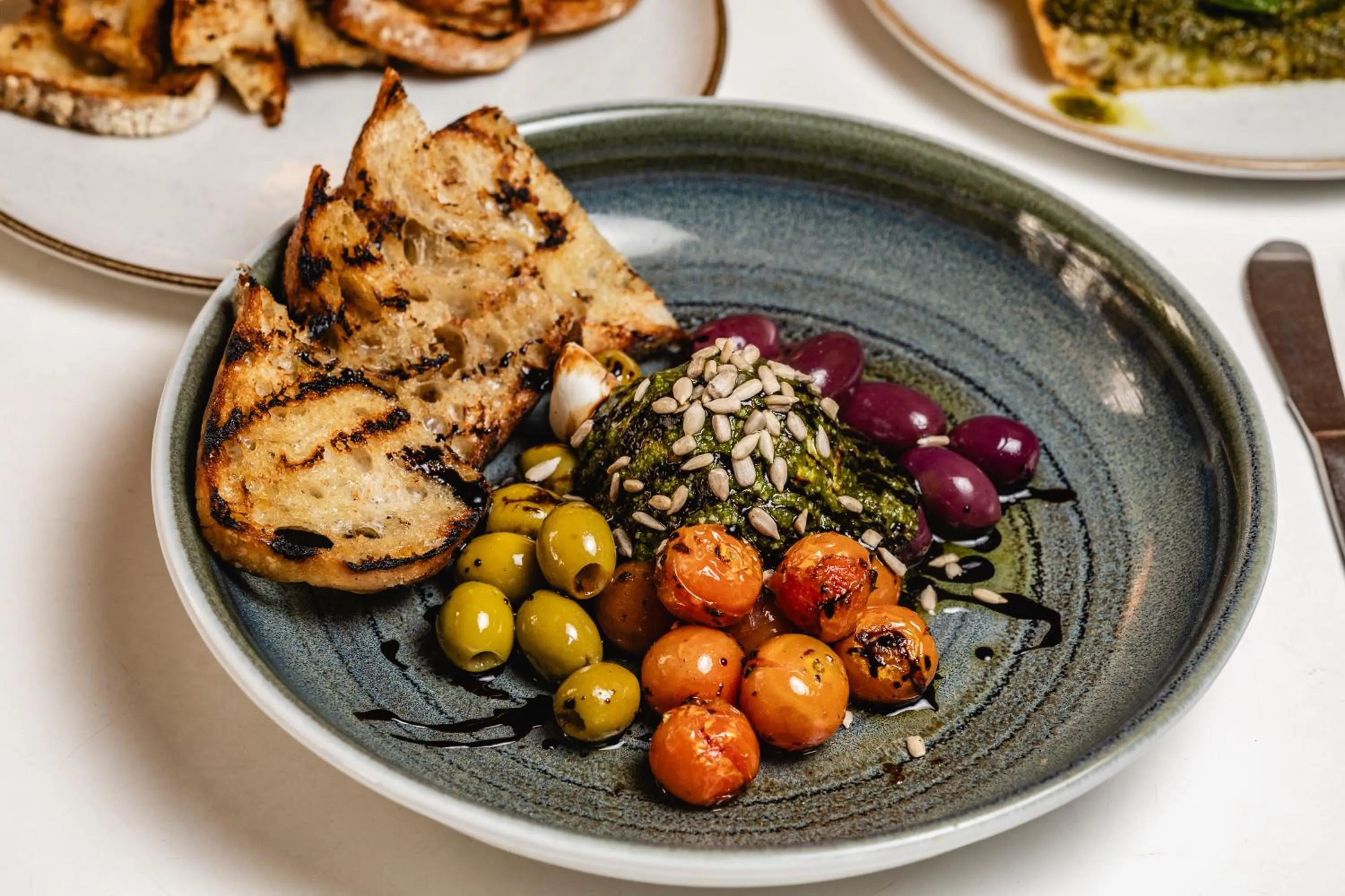 Restaurant/places to eat in Casa Franco Hotel