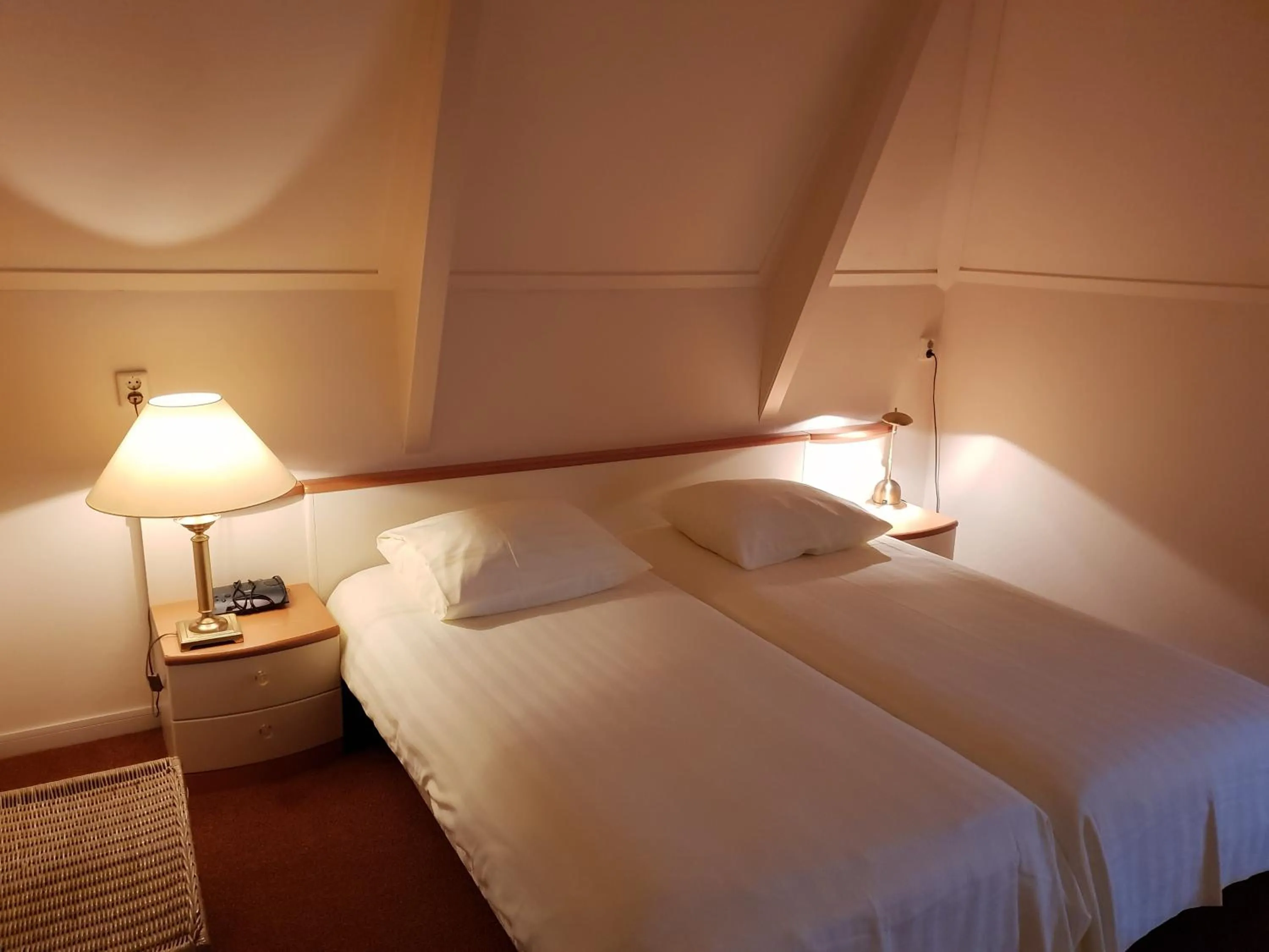 Twin Room with Balcony - single occupancy in Boetiek Hotel Marum