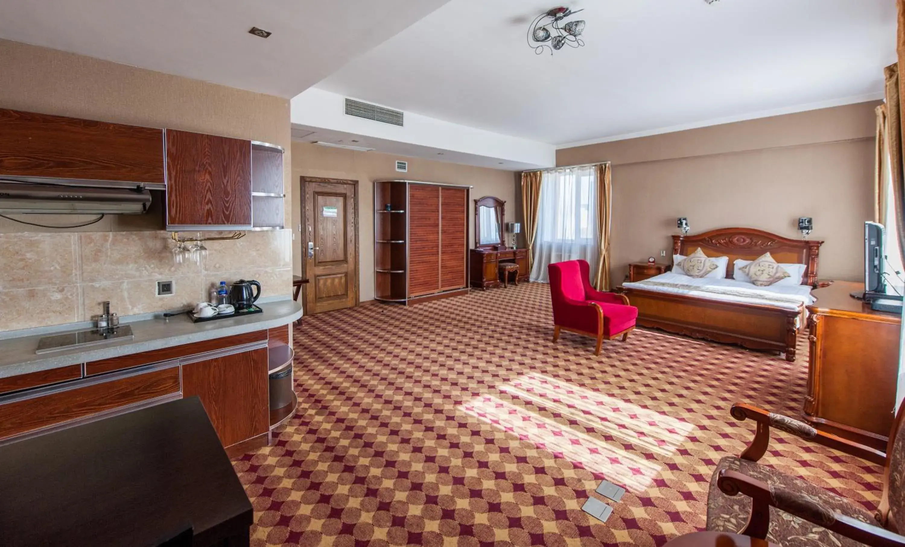 Deluxe King Room in UB City Hotel Deluxe King Room in UB City Hotel