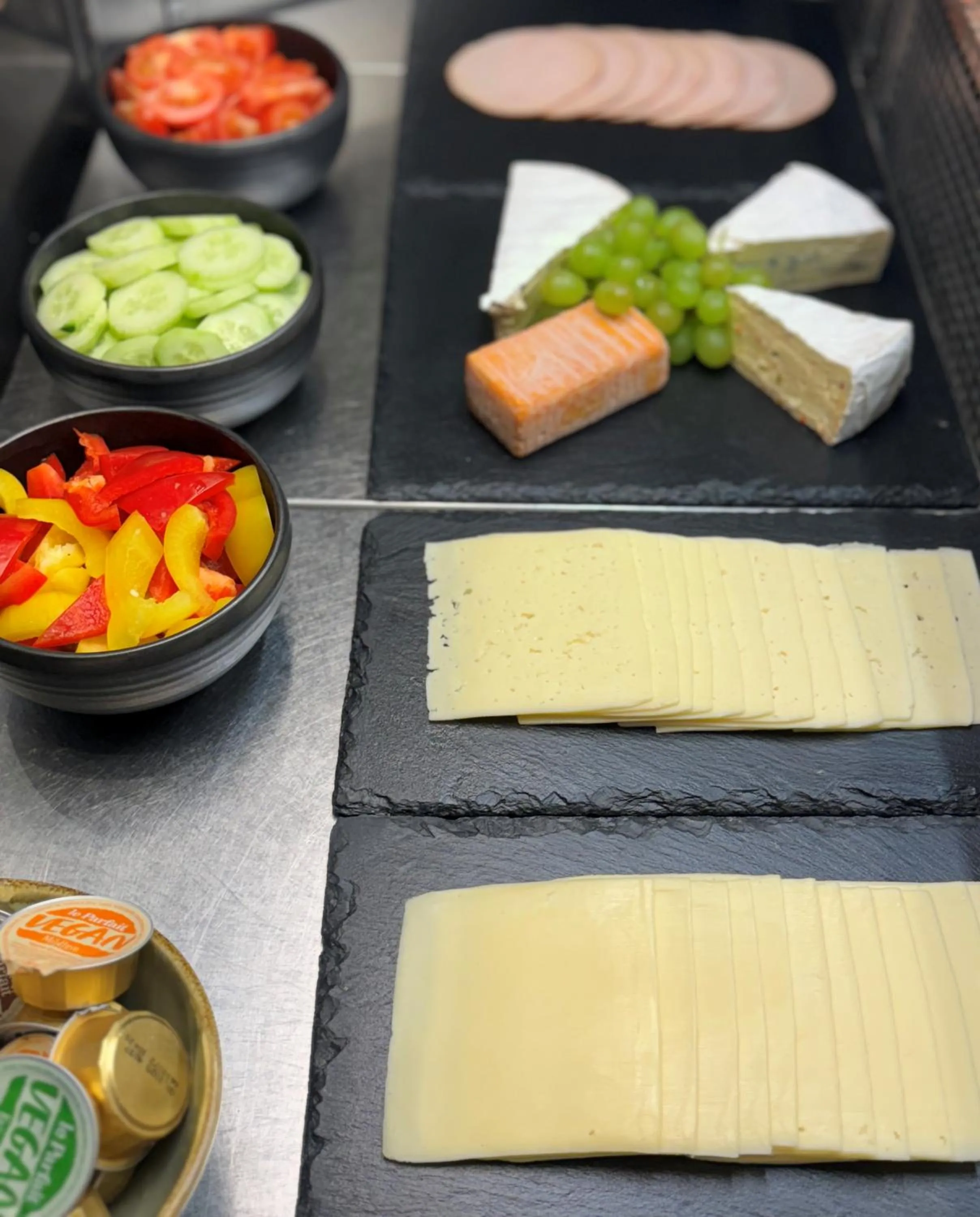 Breakfast in Wyndham Duisburger Hof