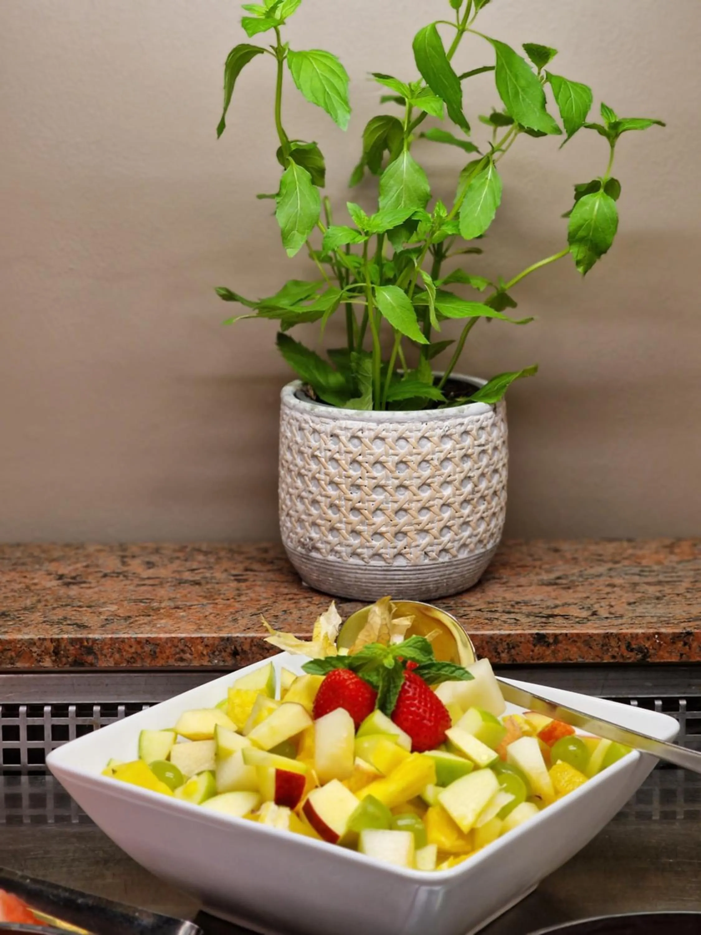 Breakfast in Wyndham Duisburger Hof