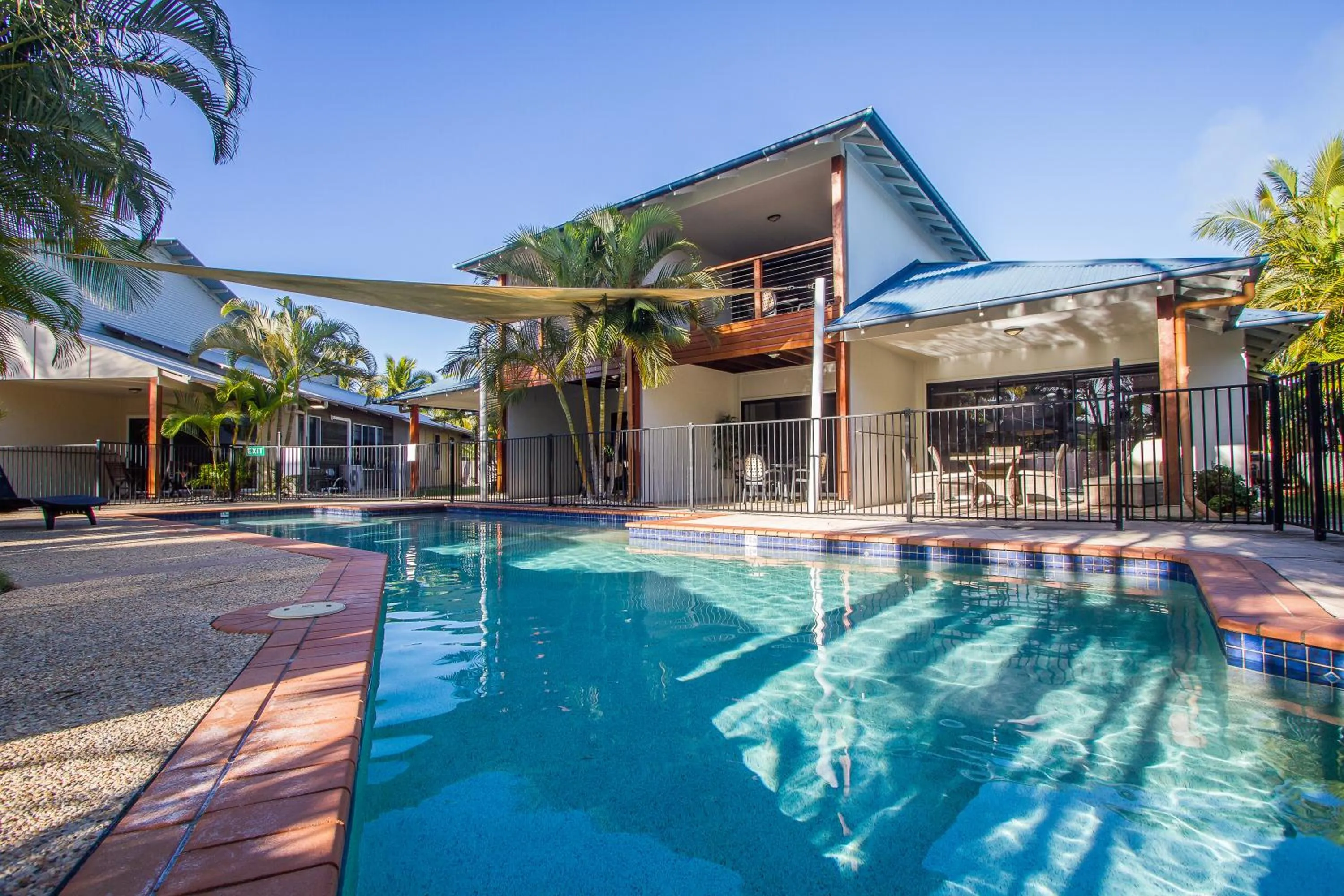 Edge on Beaches Agnes Waters 1770