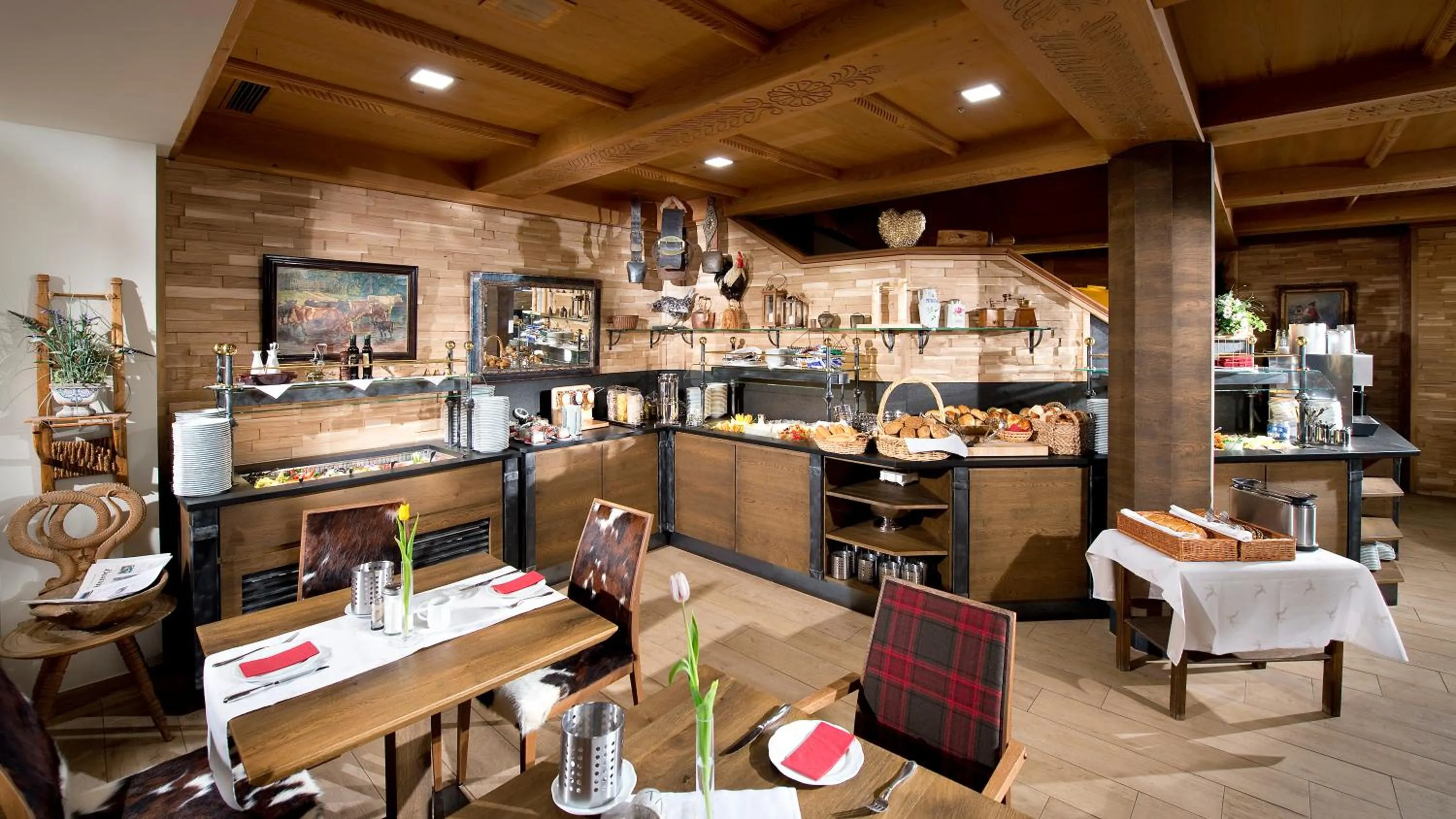 Buffet breakfast in Schmelmer Hof Hotel & Resort