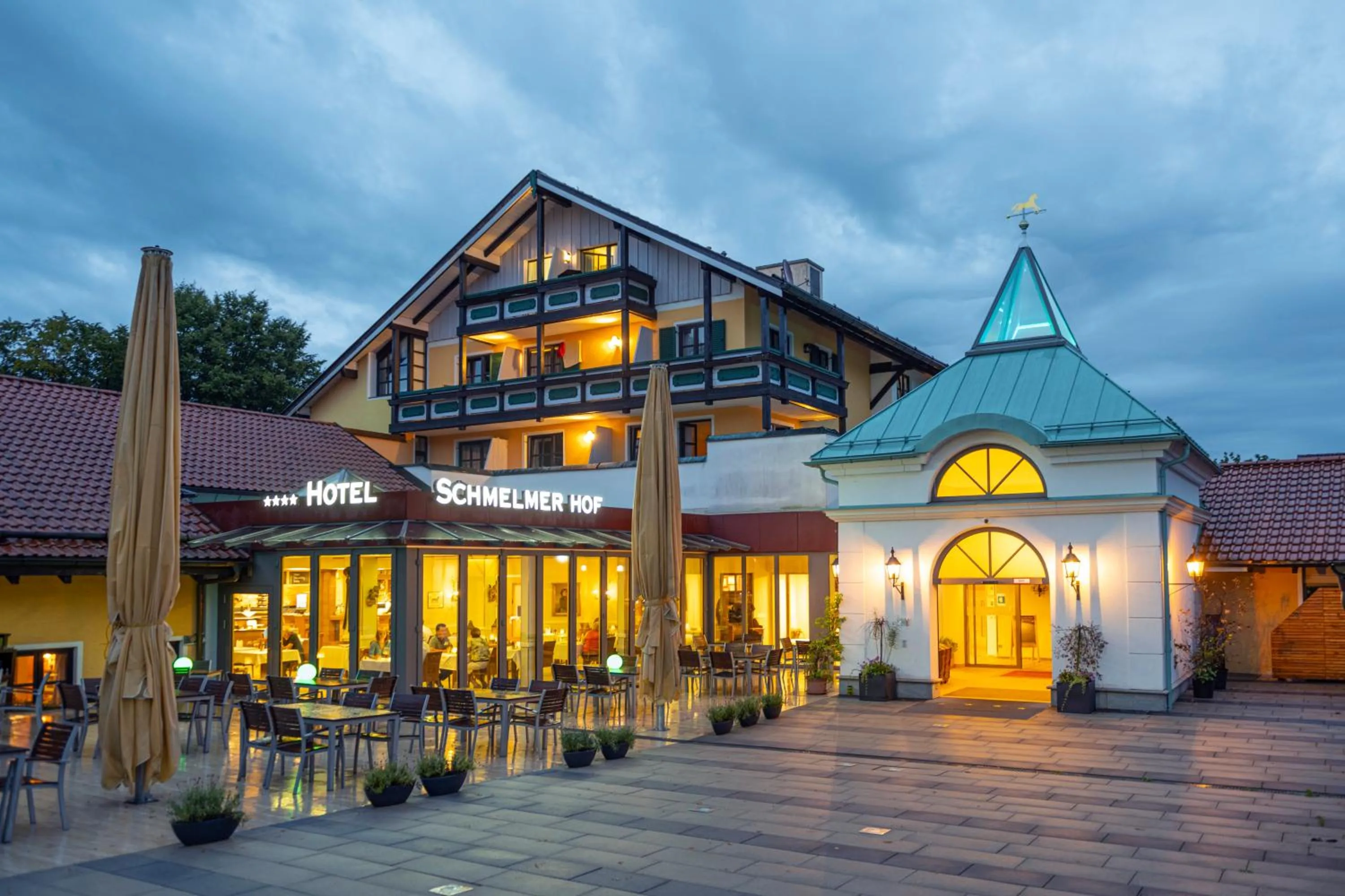 Property building in Schmelmer Hof Hotel & Resort