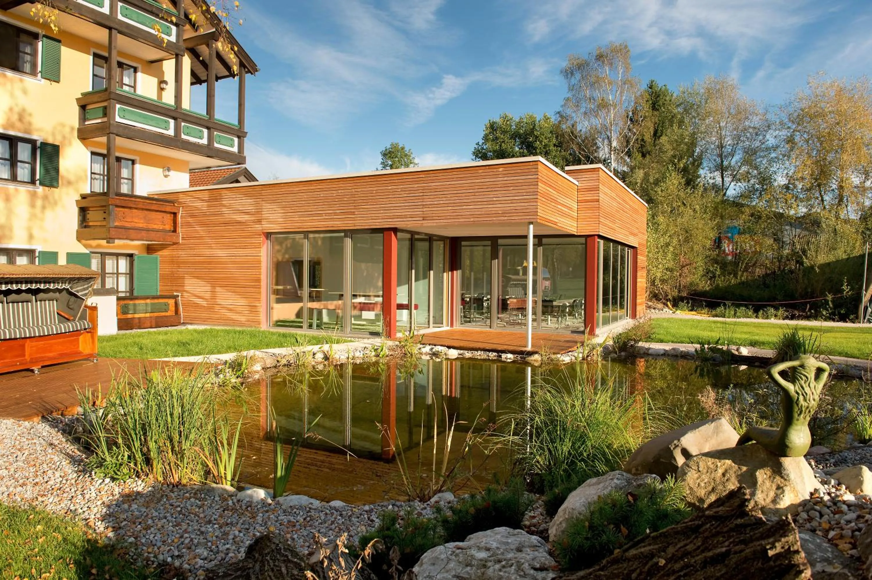 Facade/entrance in Schmelmer Hof Hotel & Resort