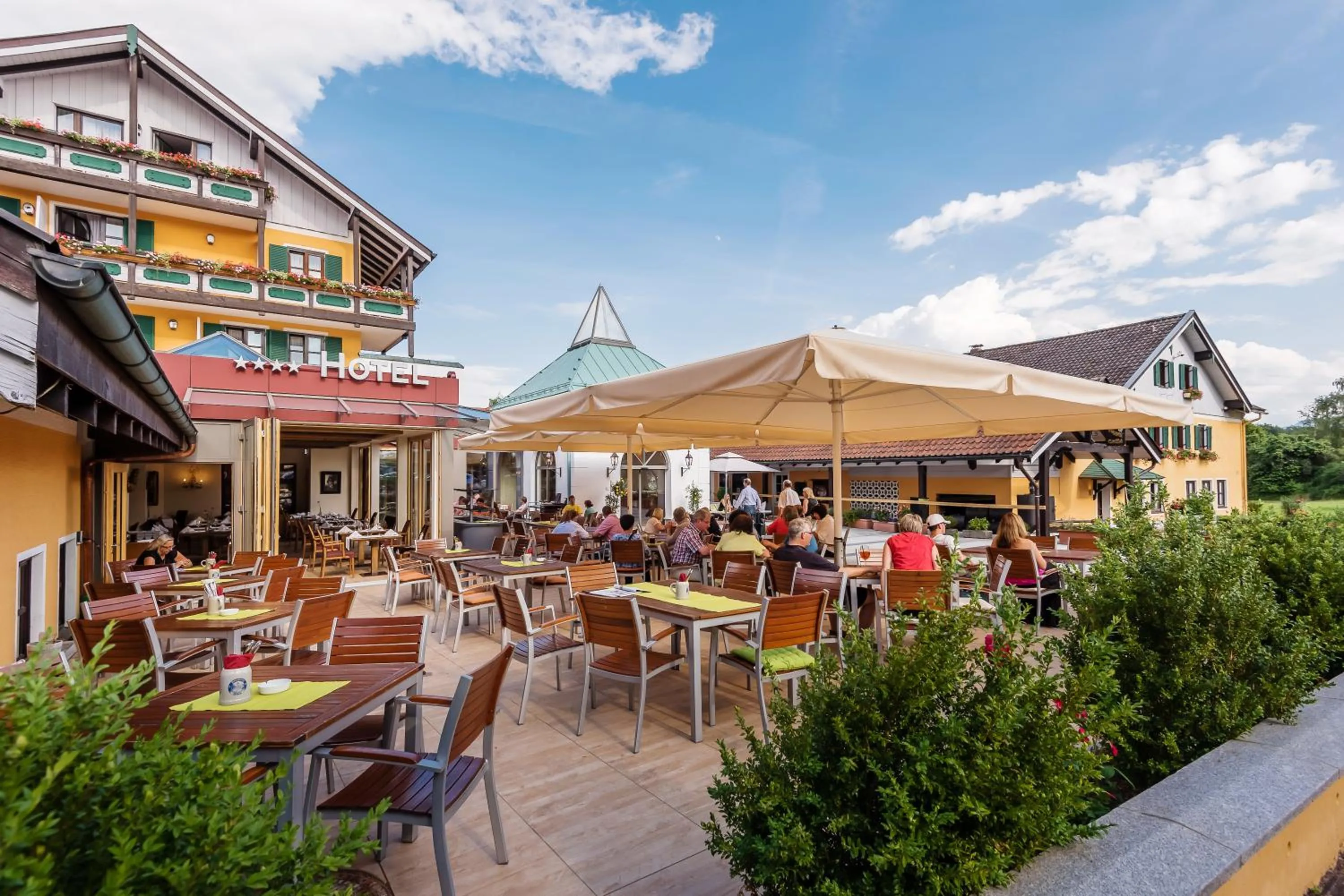 Facade/entrance in Schmelmer Hof Hotel & Resort