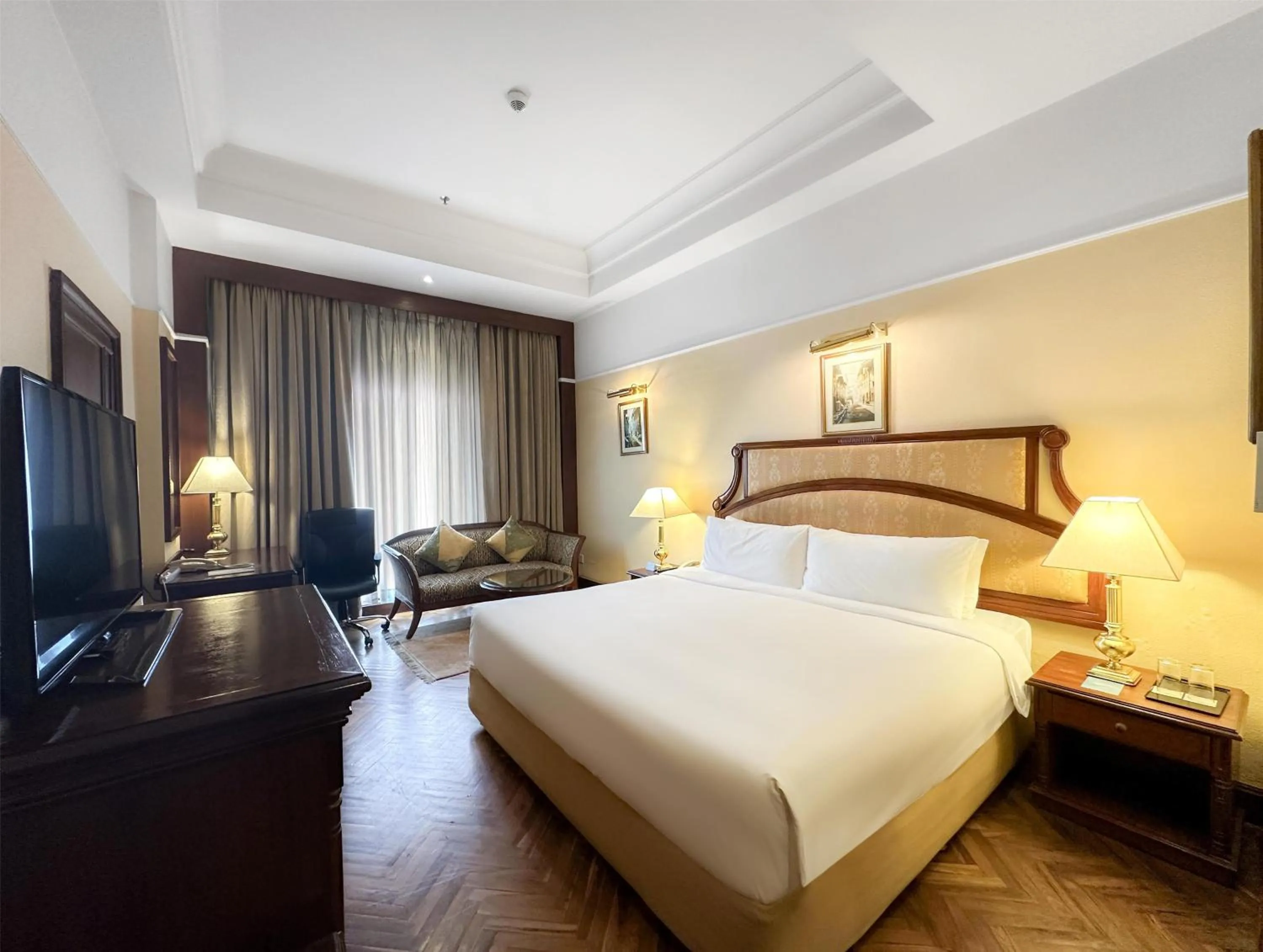 Bedroom, Bed in Radisson Hotel Kathmandu