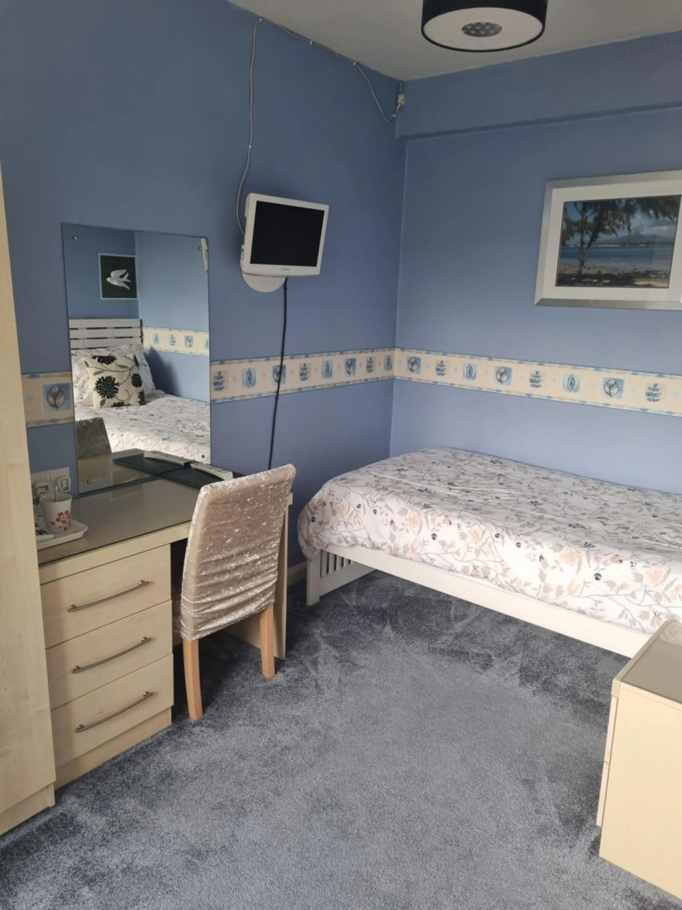 Bedroom, Bed in The Sands Hotel