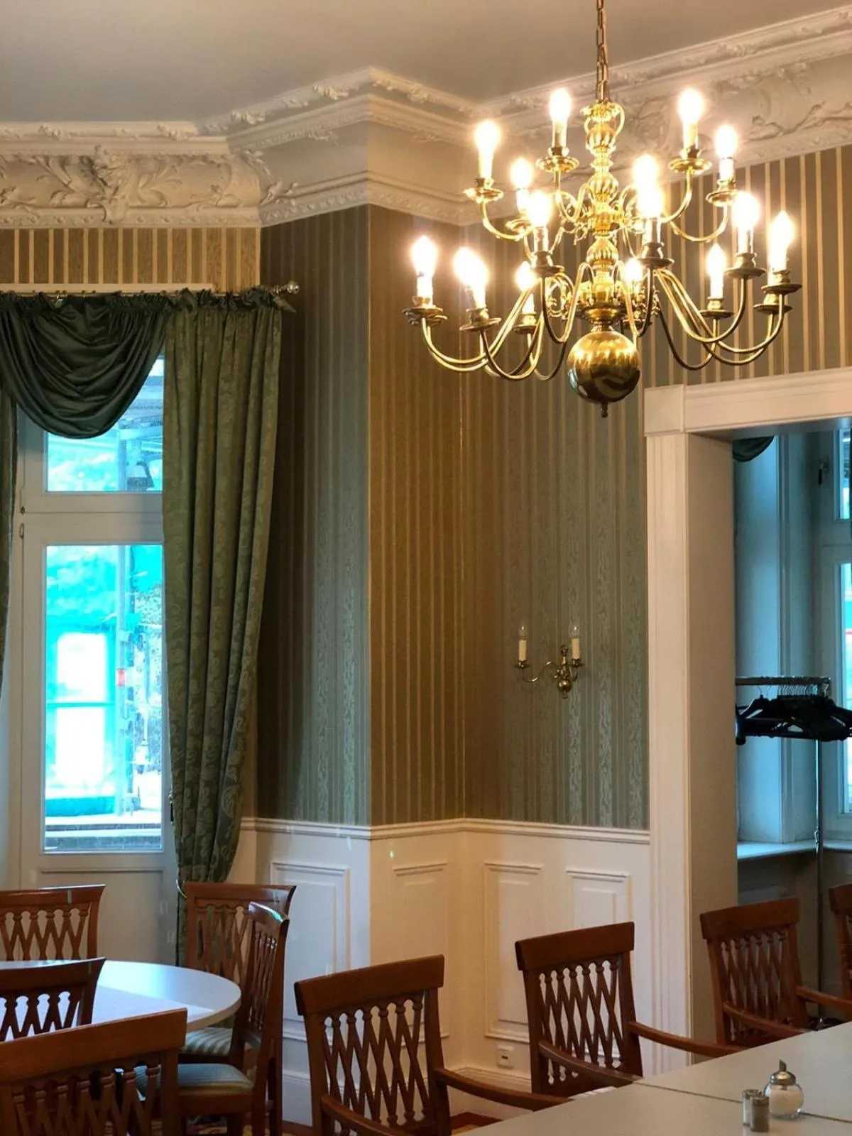 Restaurant/places to eat in Hotel Kaiserhof