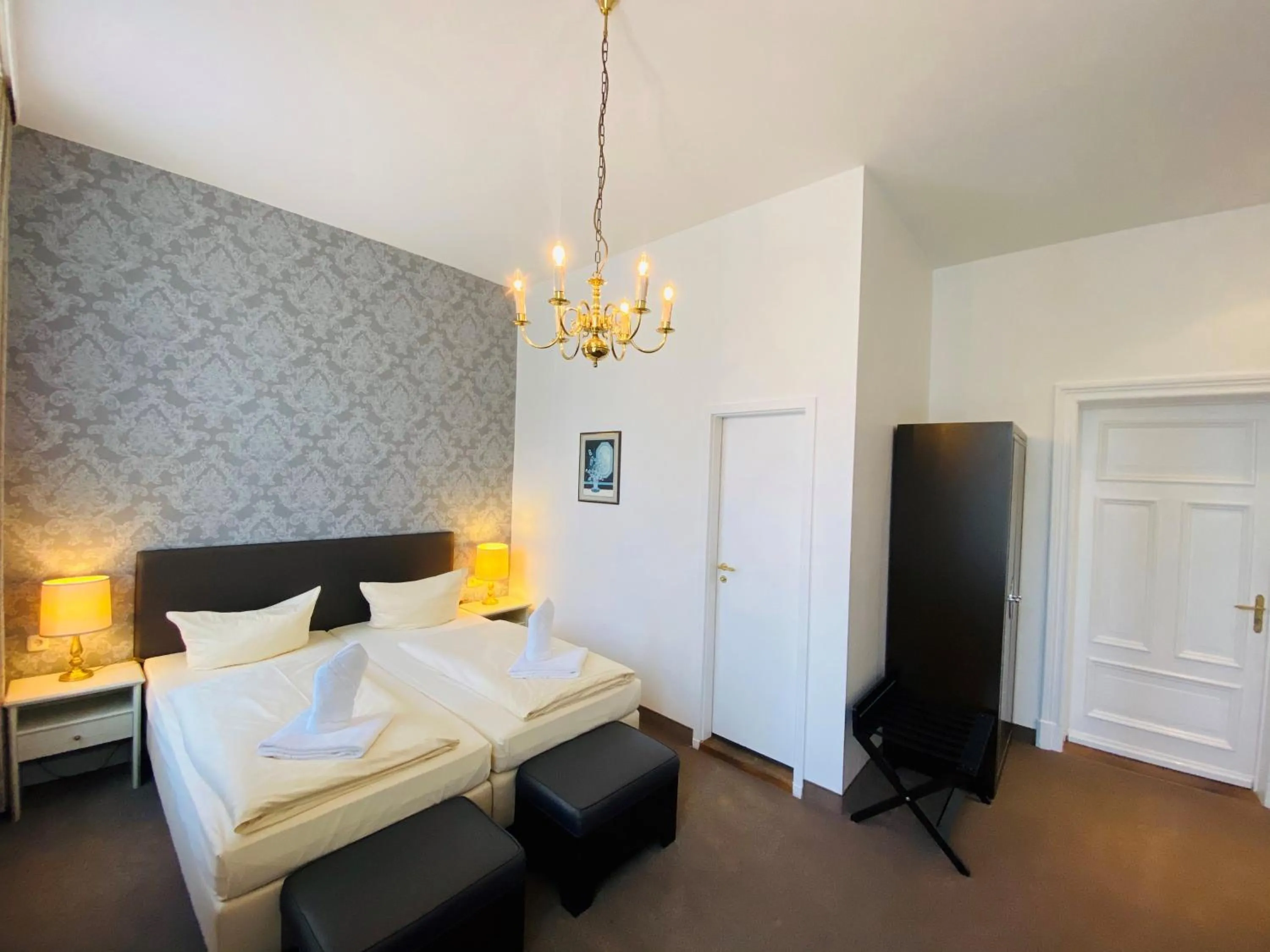 Bed in Hotel Kaiserhof