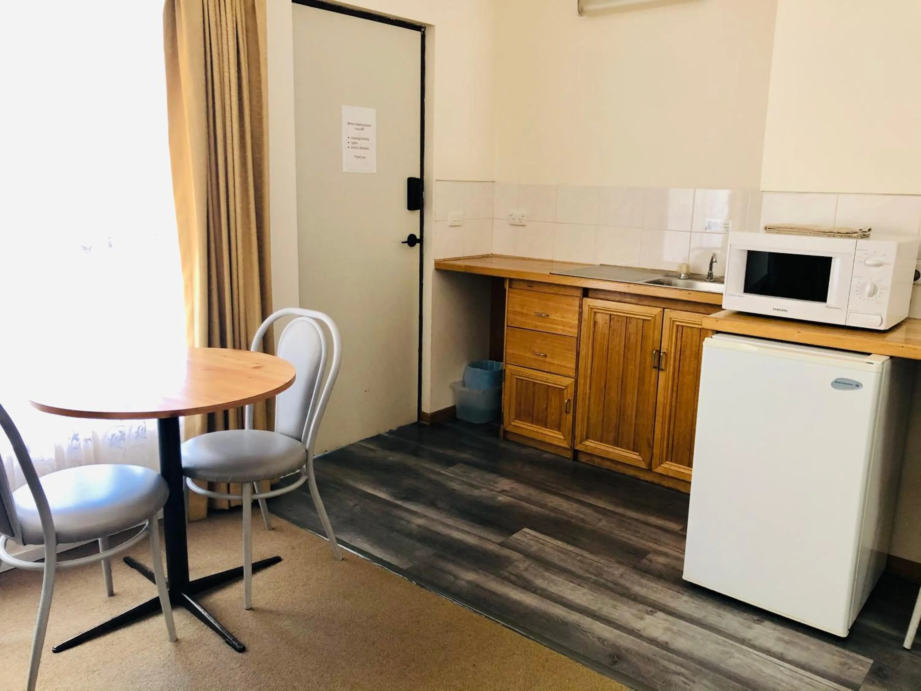 Bright Avenue Motor Inn