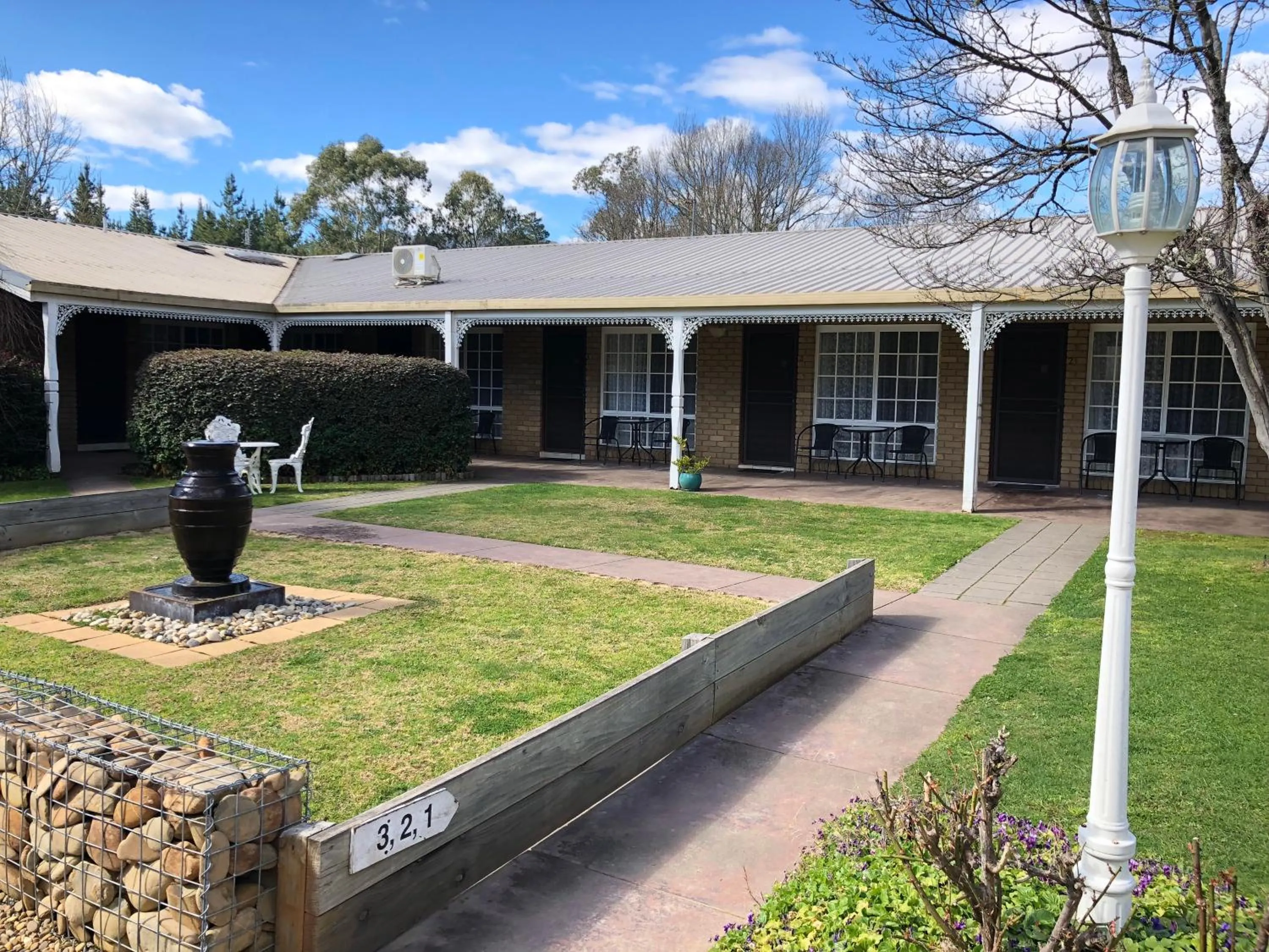 Property building in Bright Avenue Motor Inn