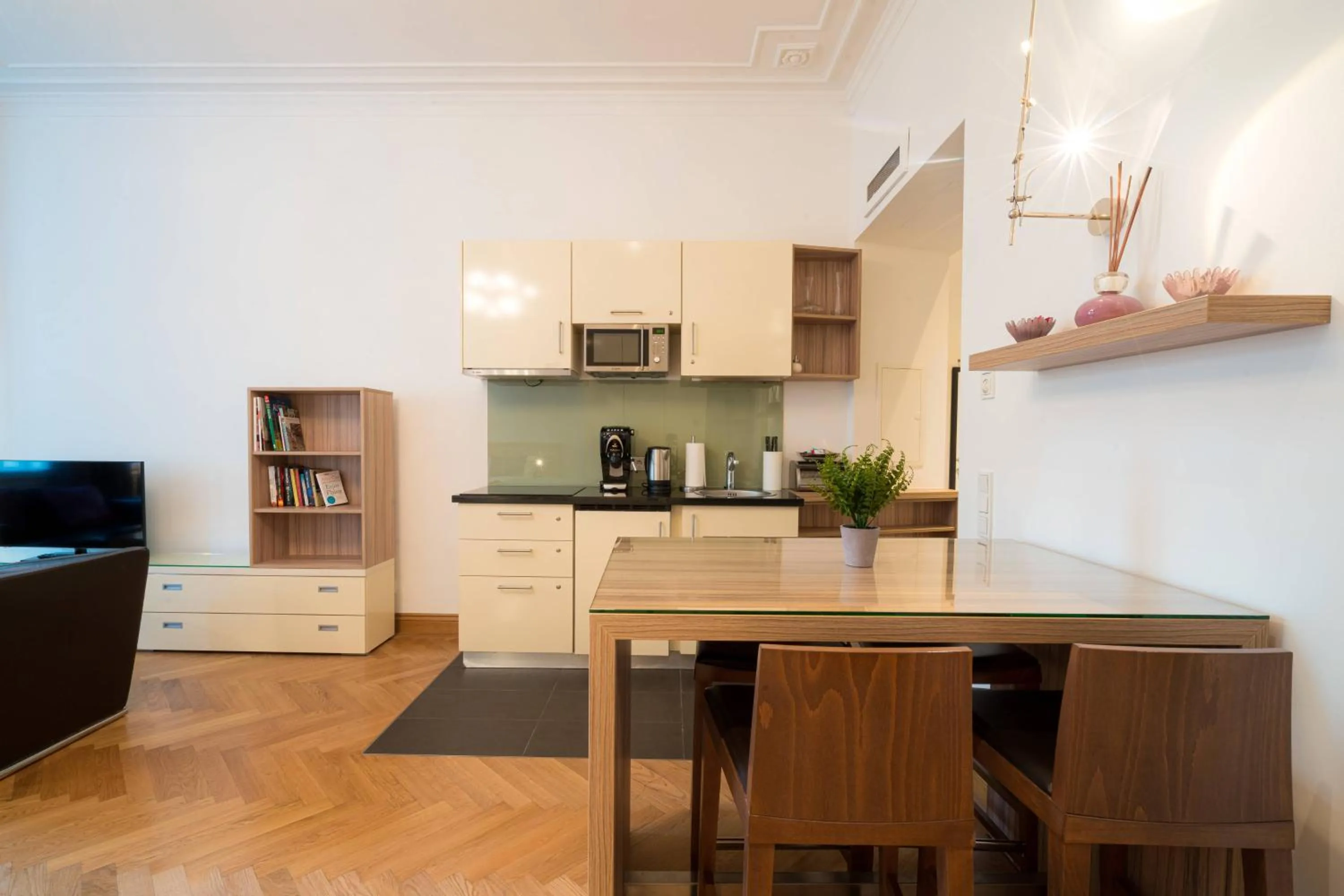 Vienna Residence, City Hall - Parliament