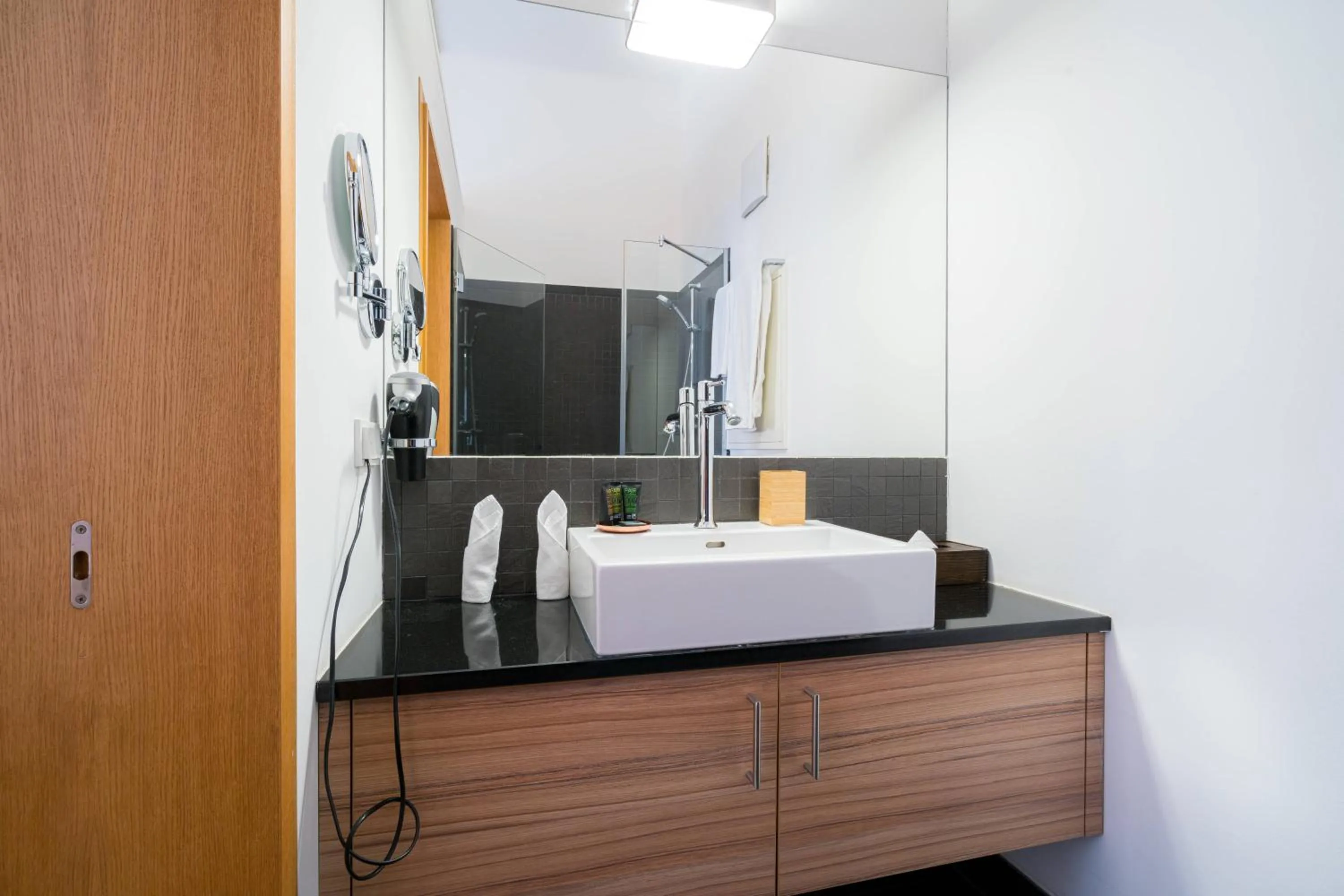 Vienna Residence, City Hall - Parliament