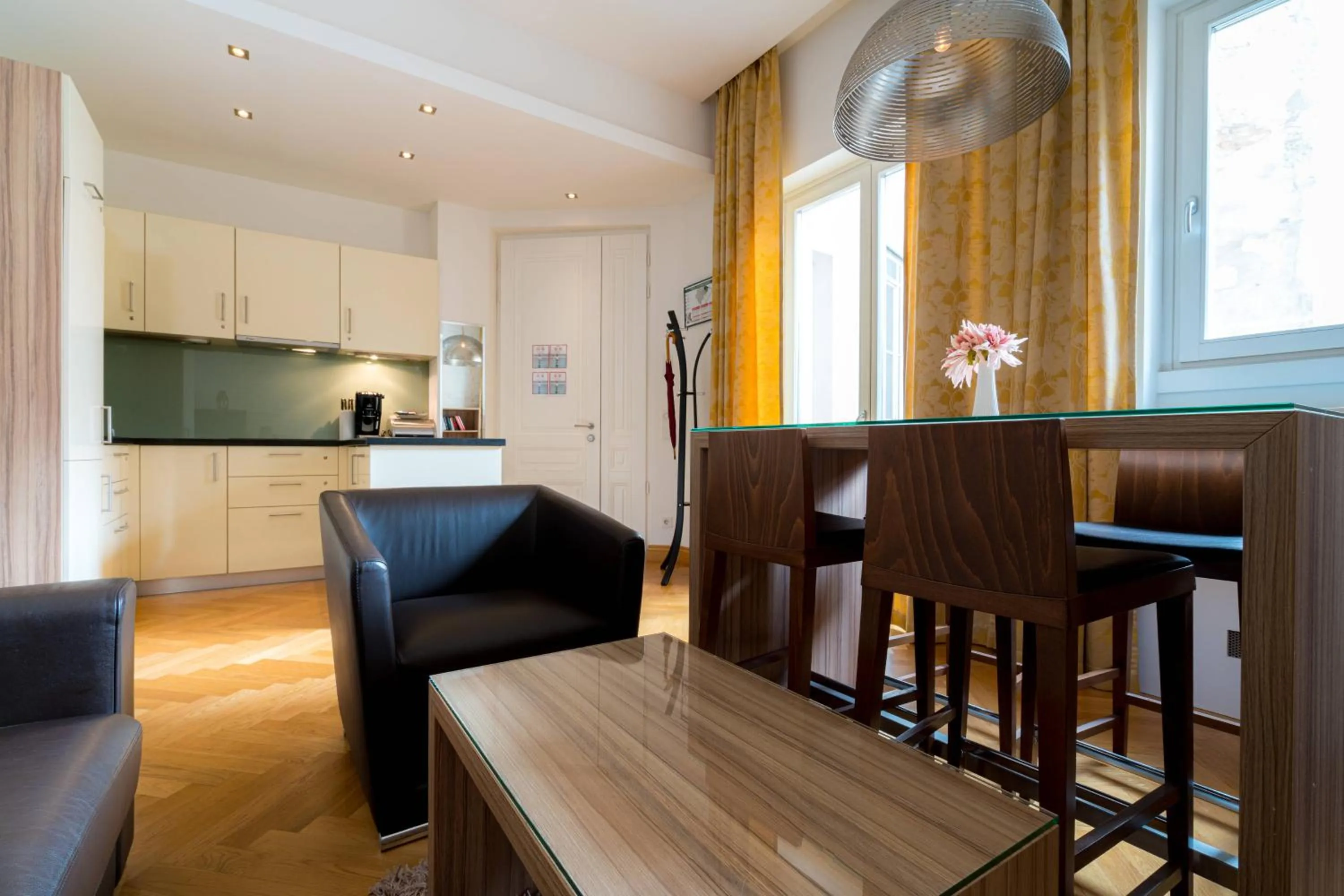 Vienna Residence, City Hall - Parliament