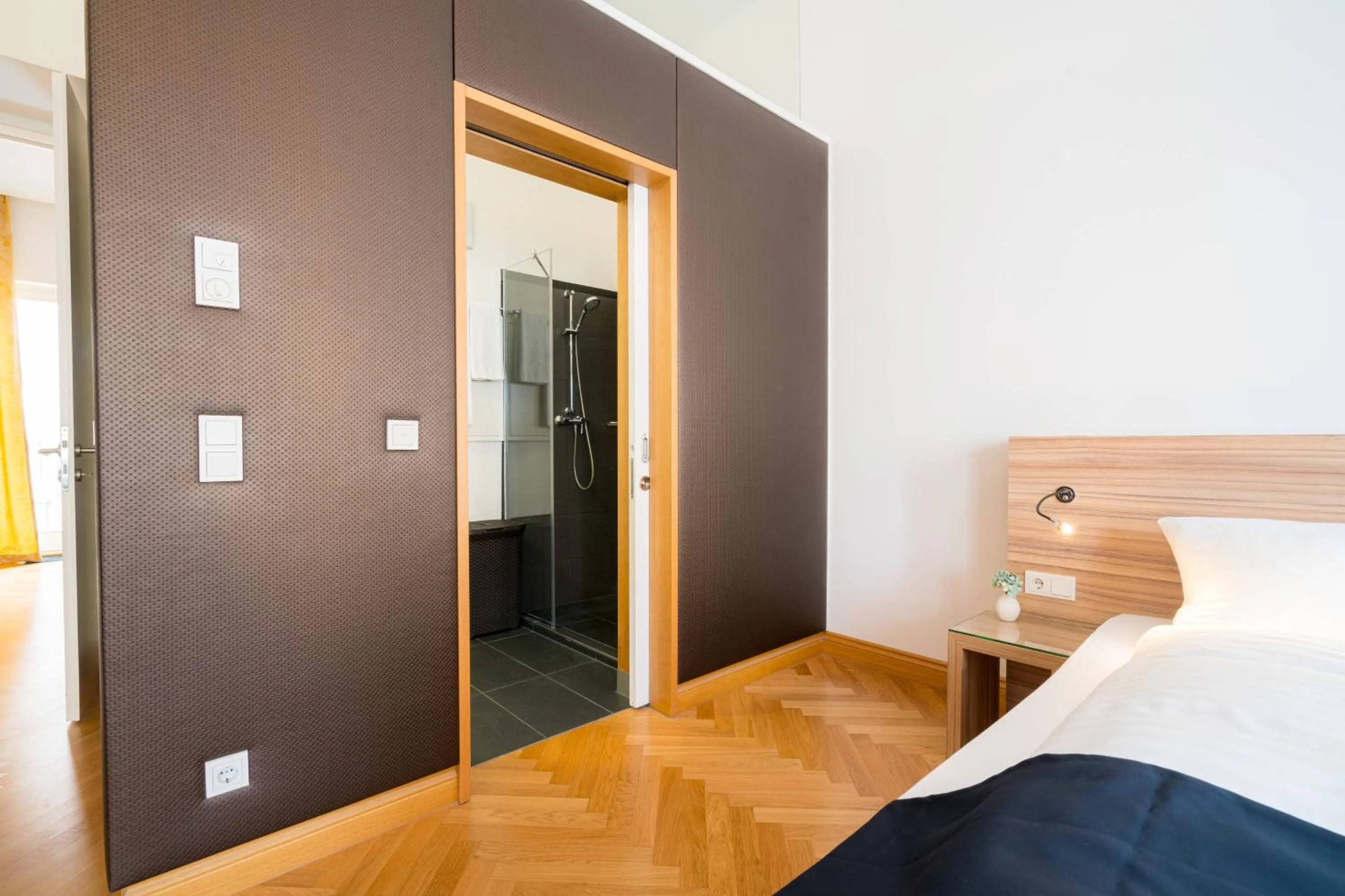 Bed in Vienna Residence, City Hall - Parliament