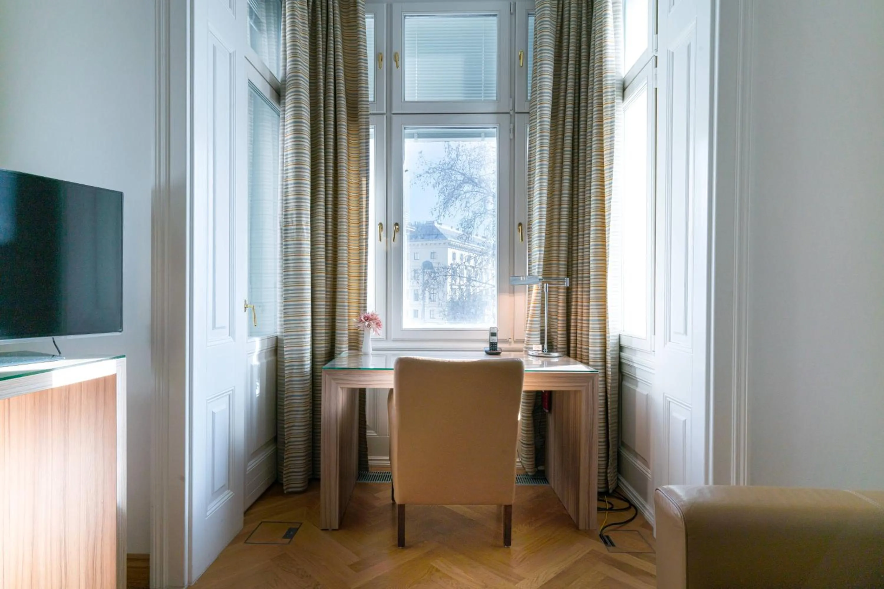 Vienna Residence, City Hall - Parliament