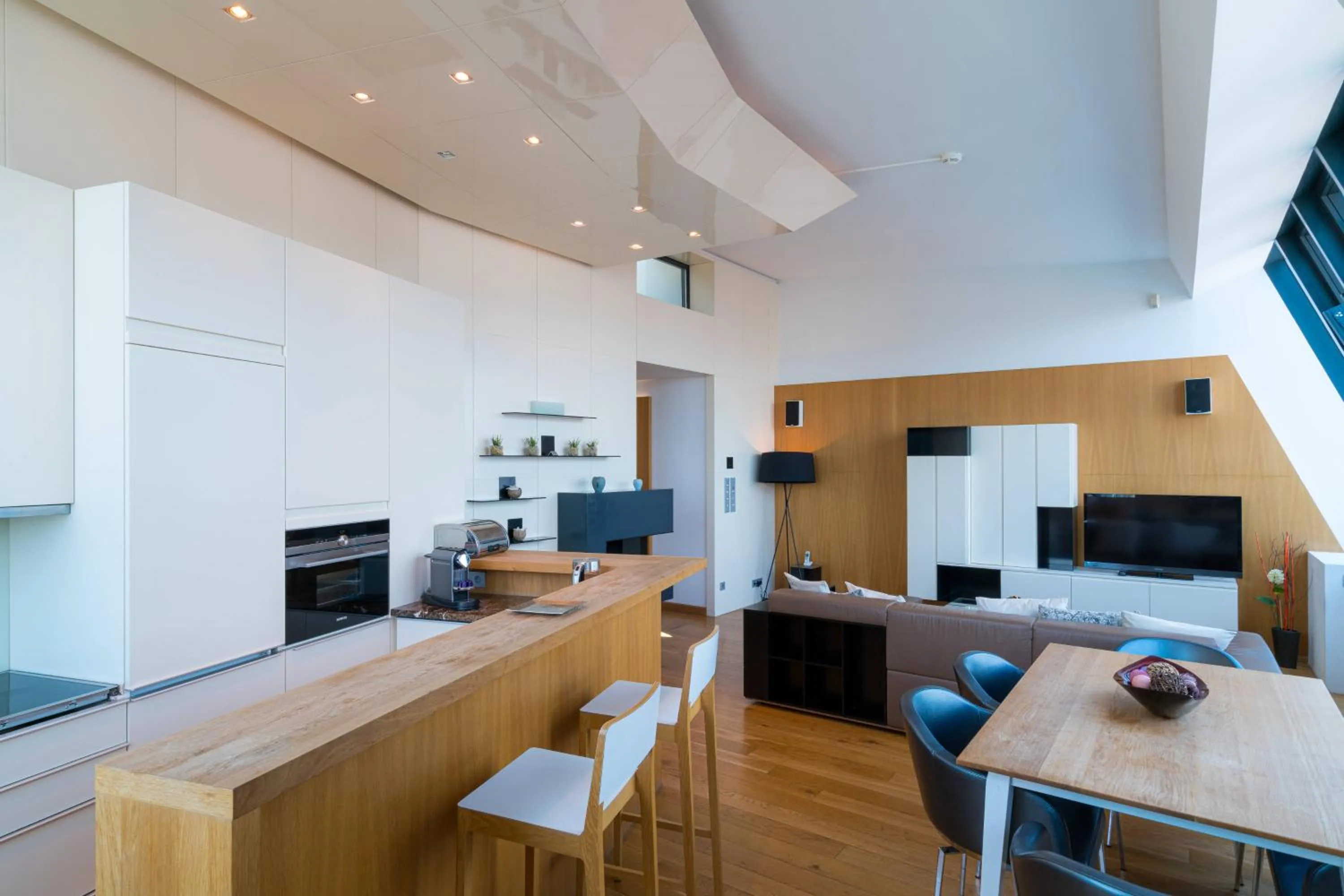 Vienna Residence, City Hall - Parliament