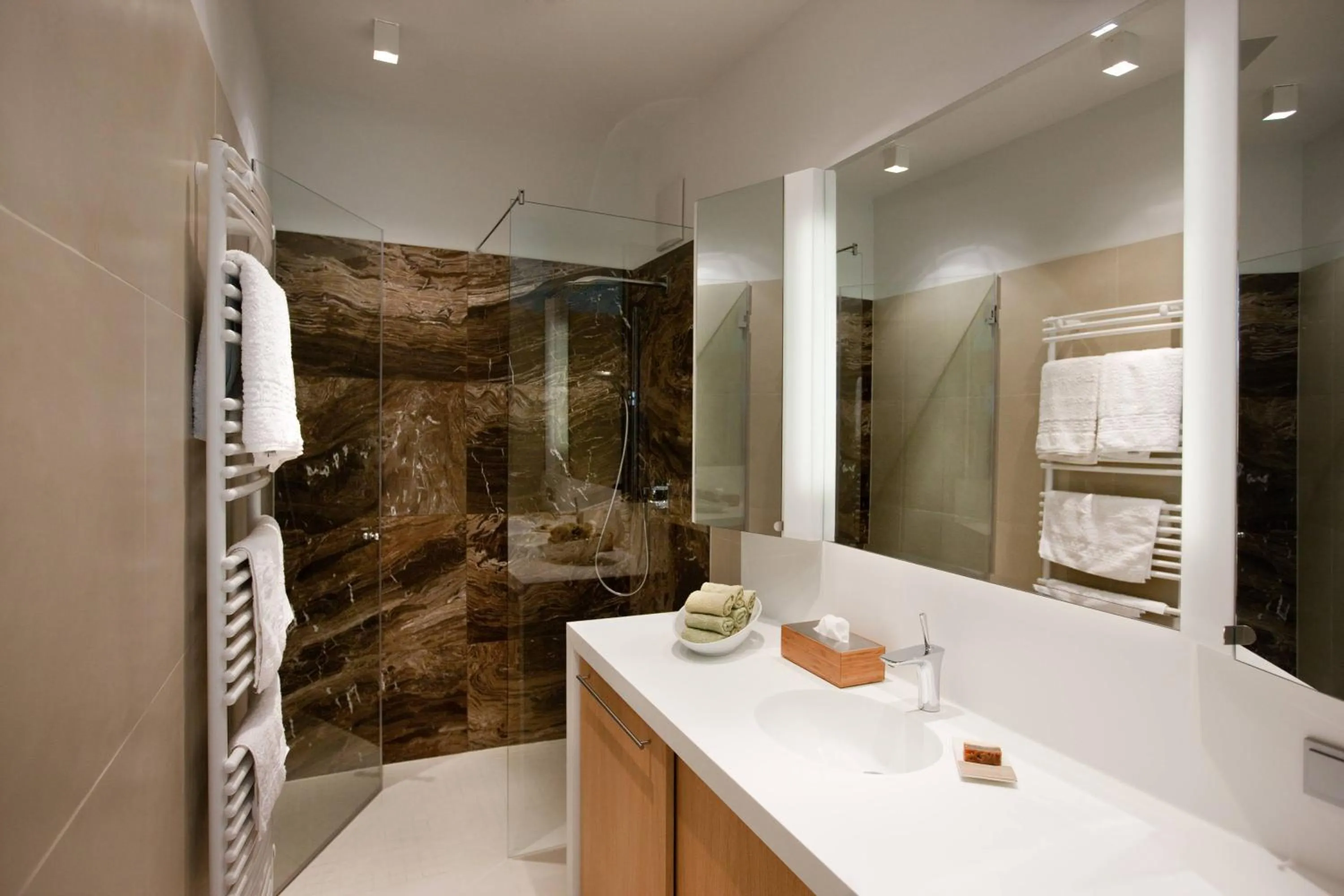 Vienna Residence, City Hall - Parliament