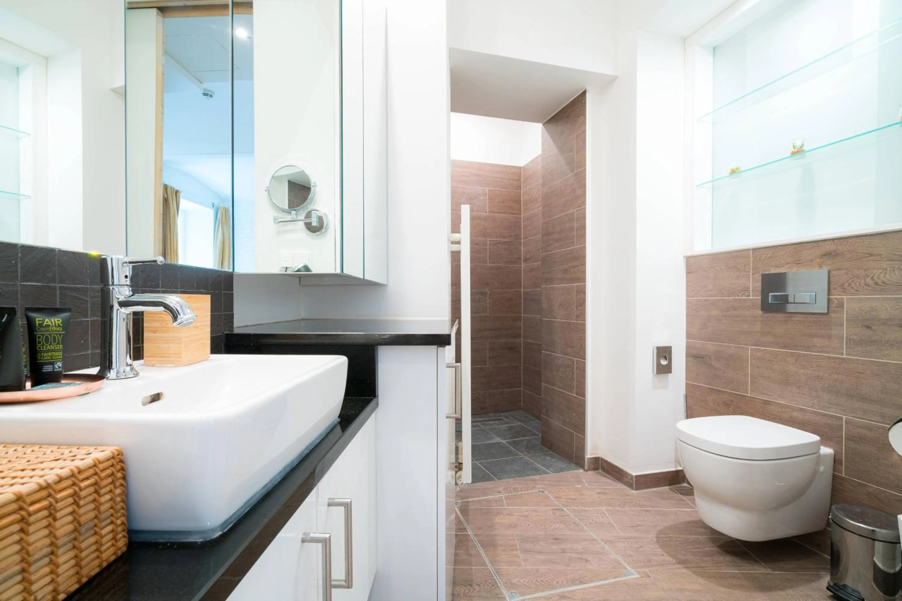 Vienna Residence, City Hall - Parliament