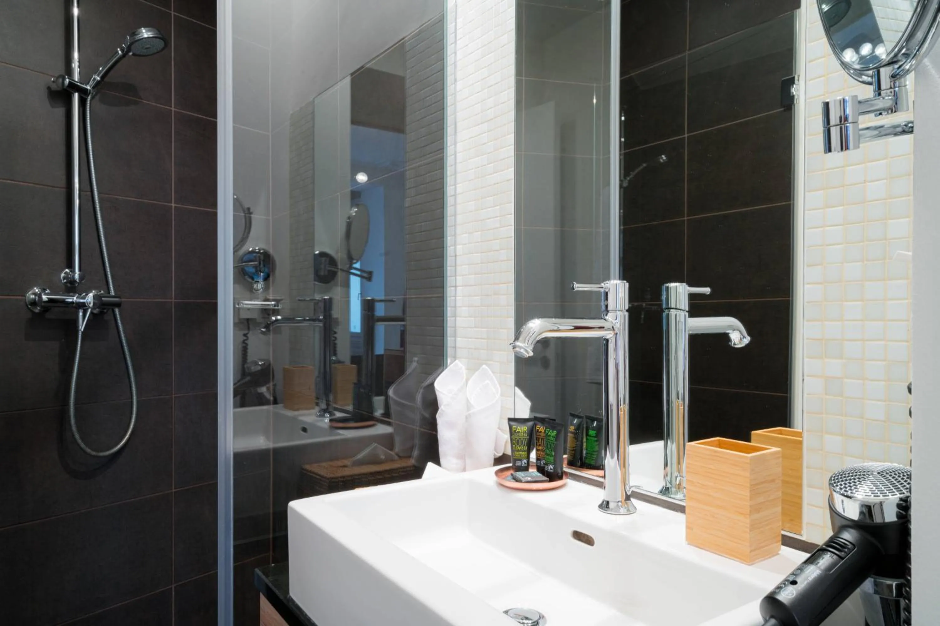 Vienna Residence, City Hall - Parliament