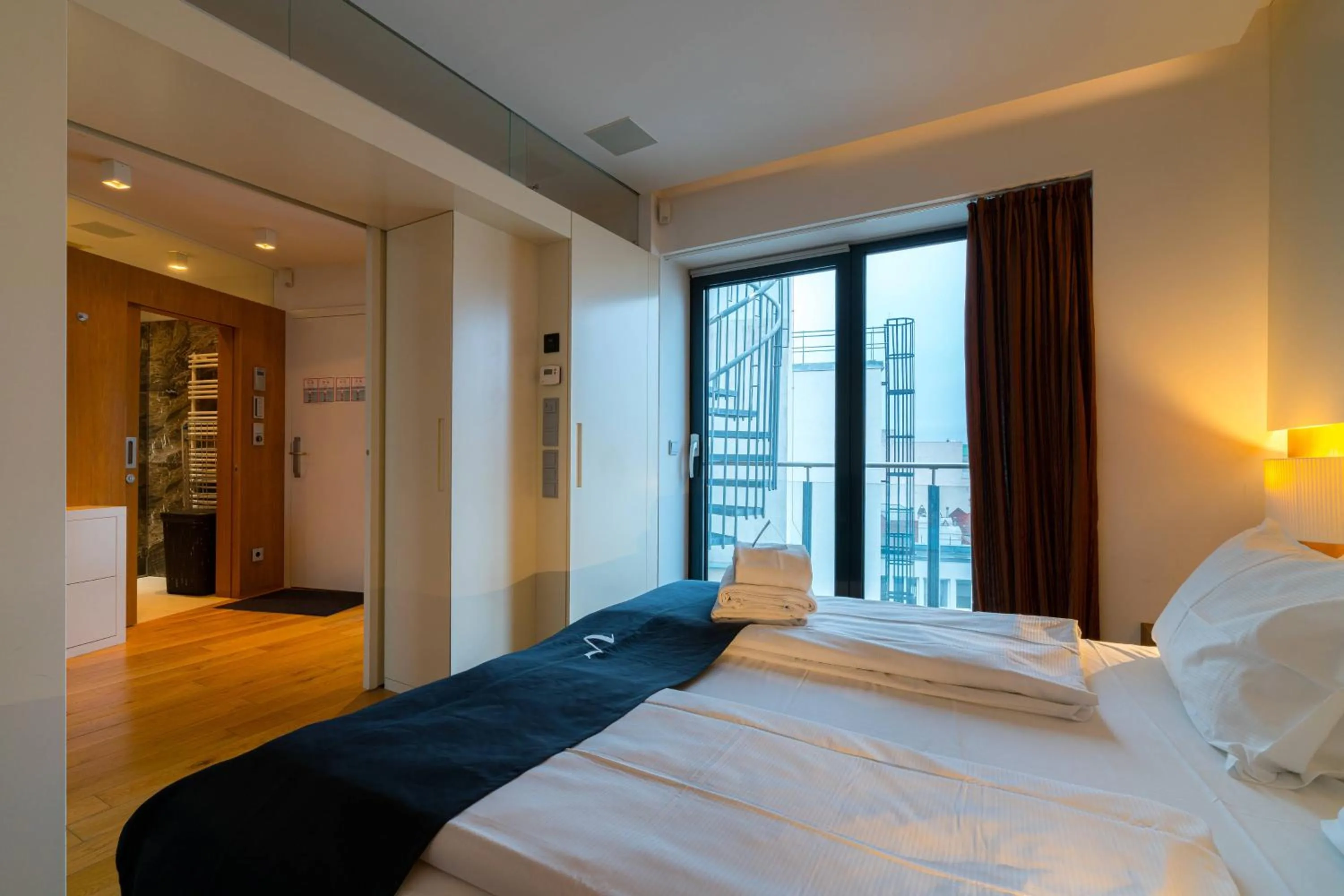 Bed in Vienna Residence, City Hall - Parliament