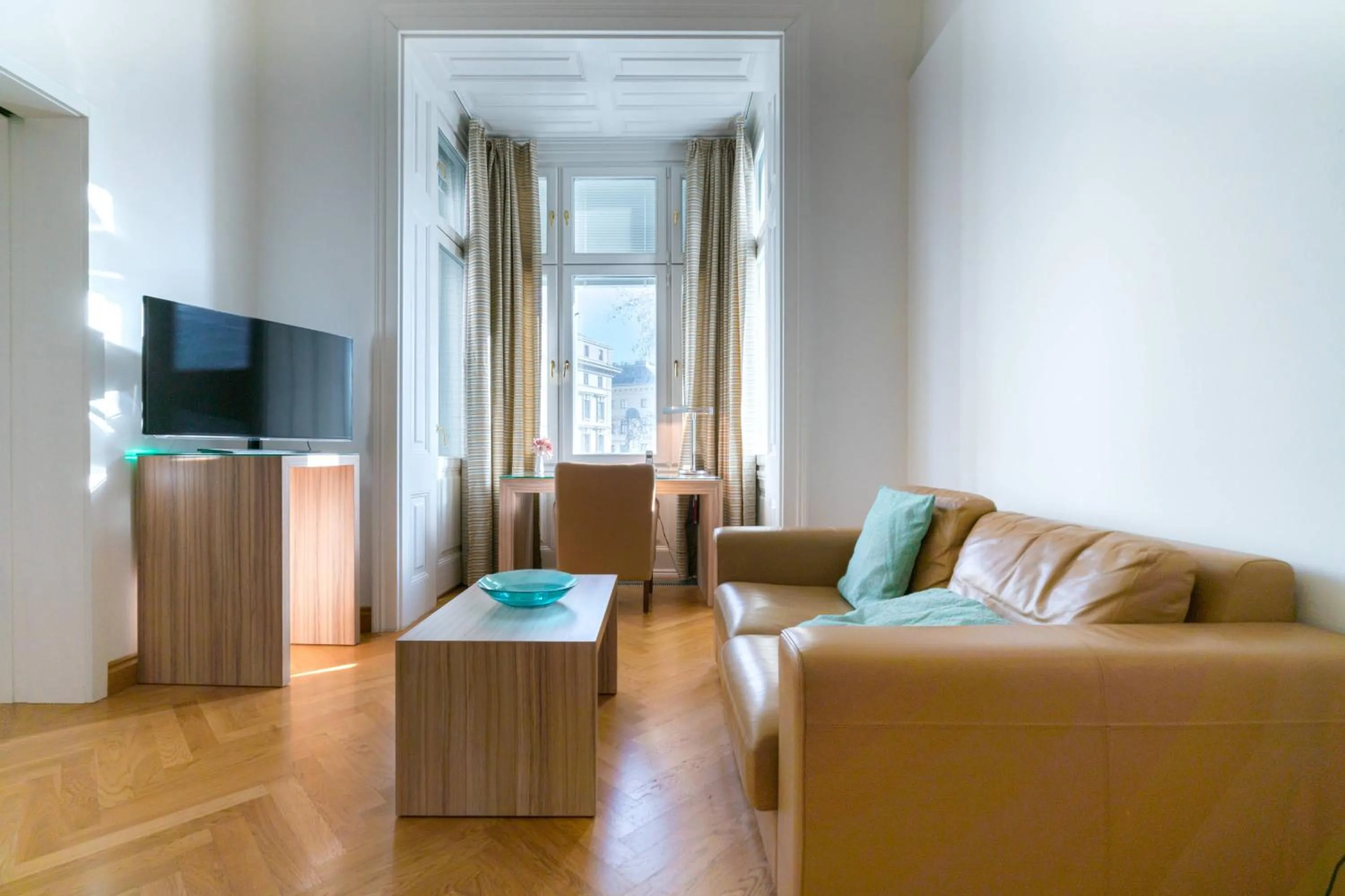 Vienna Residence, City Hall - Parliament