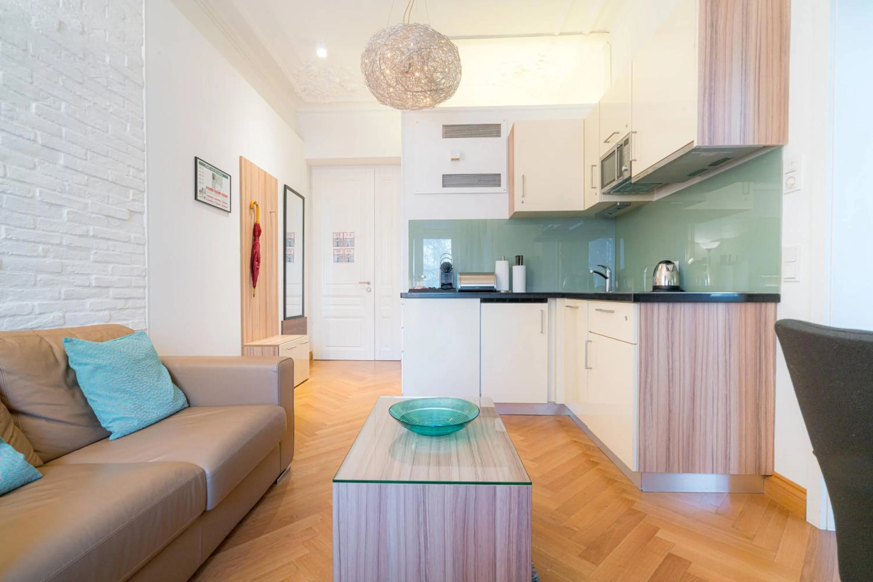 Vienna Residence, City Hall - Parliament