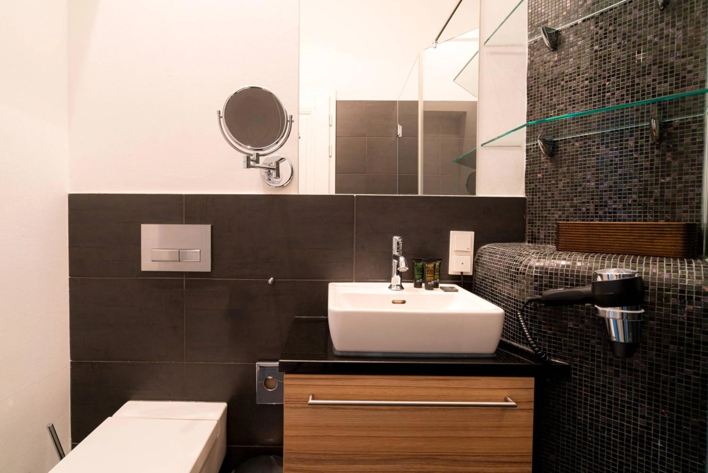 Vienna Residence, City Hall - Parliament