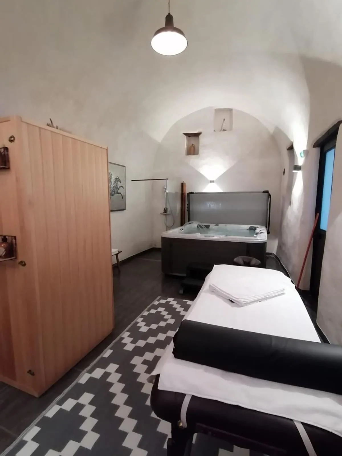 Sauna, Bed in Les Terres Rouges 06