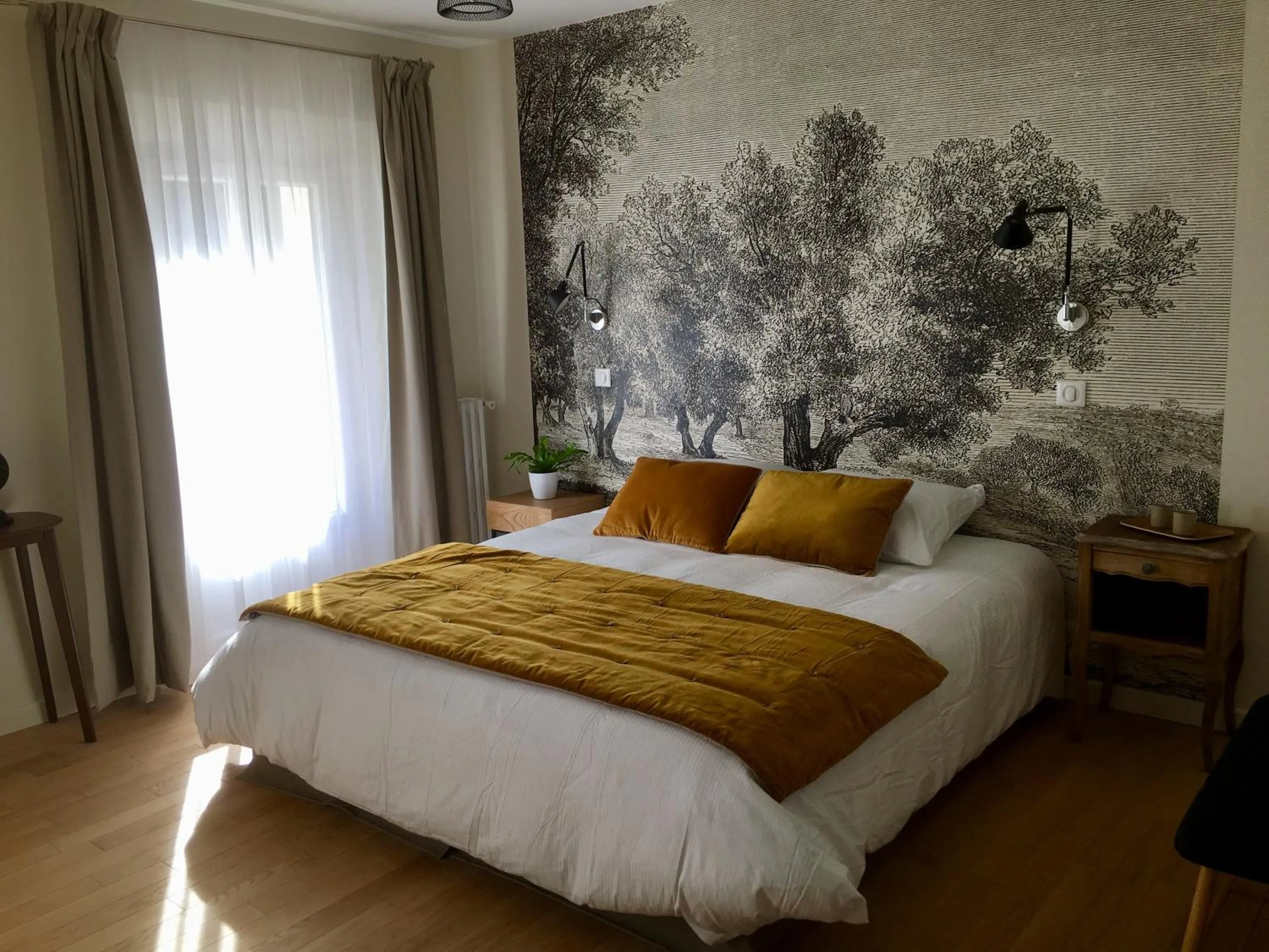 Bedroom, Bed in Les Terres Rouges 06