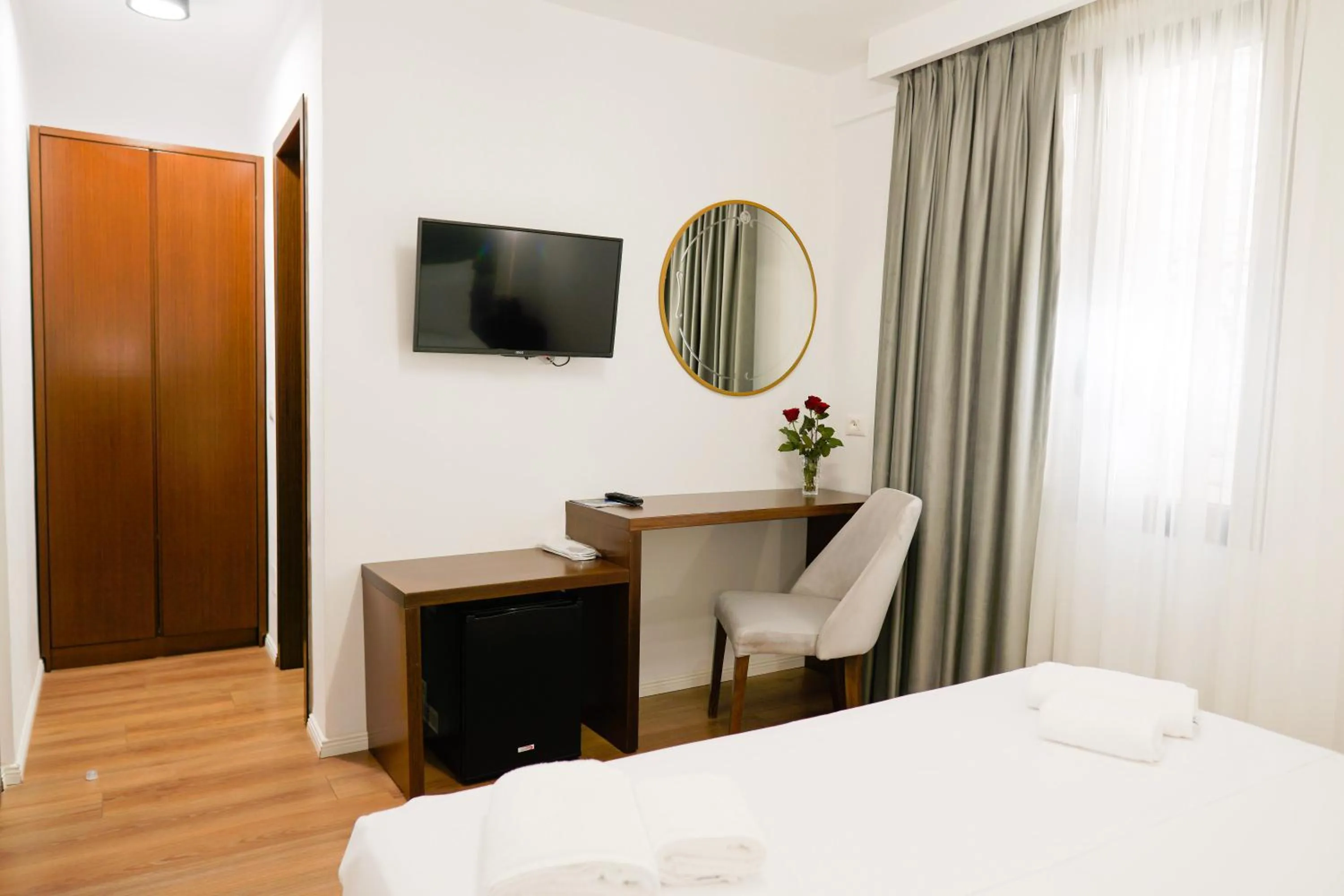 TV and multimedia, Bed in Hotel Fantasy