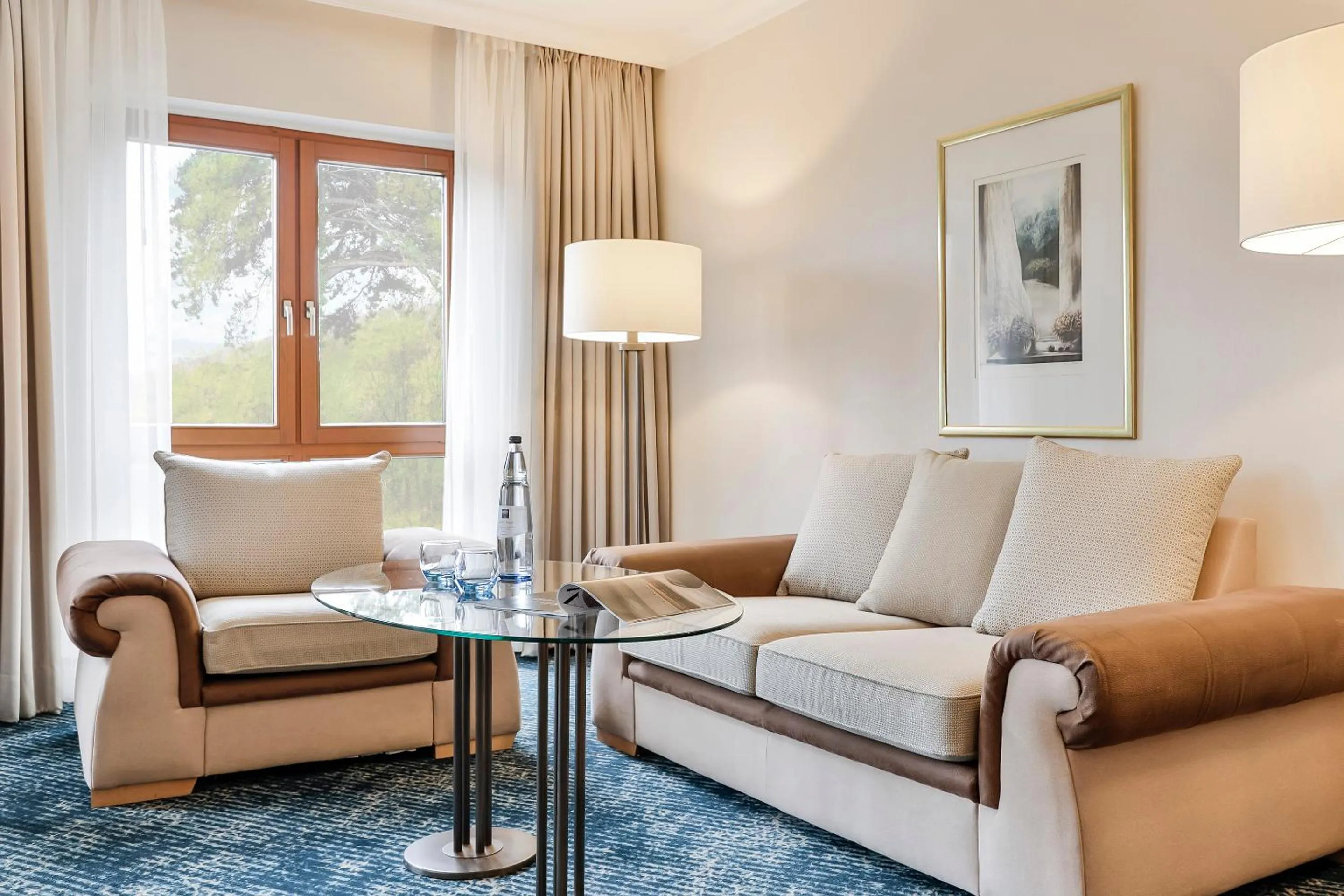 Living room in Dorint Venusberg Bonn