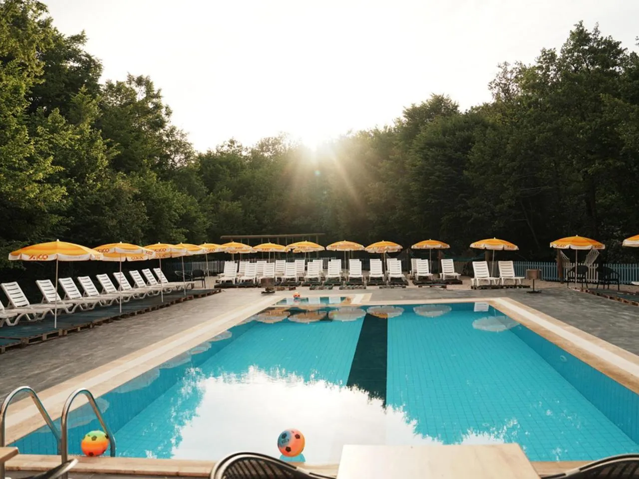 Swimming pool in Butterfly Butik Hotel