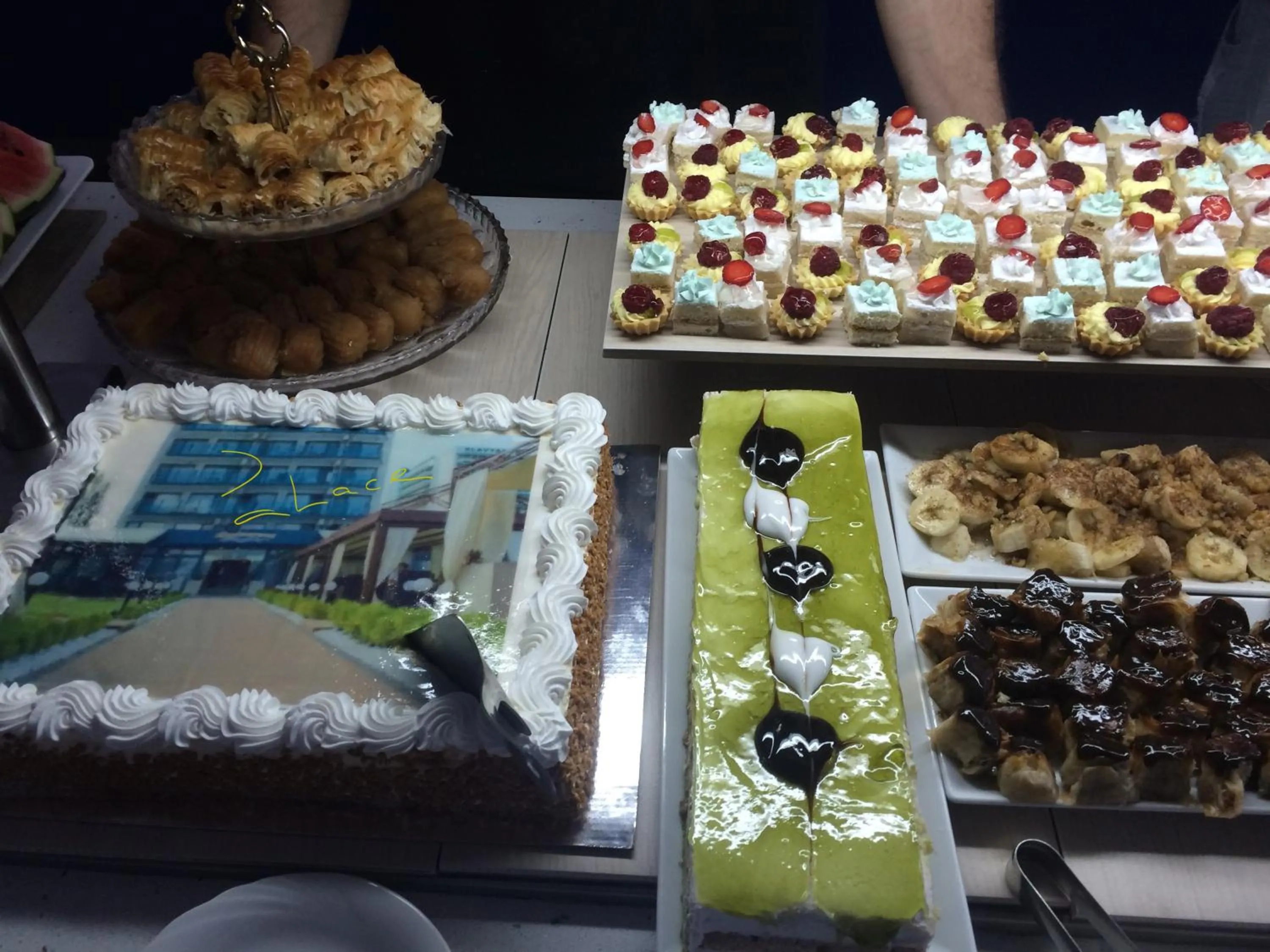 Food in Palace Hotel - Half Board