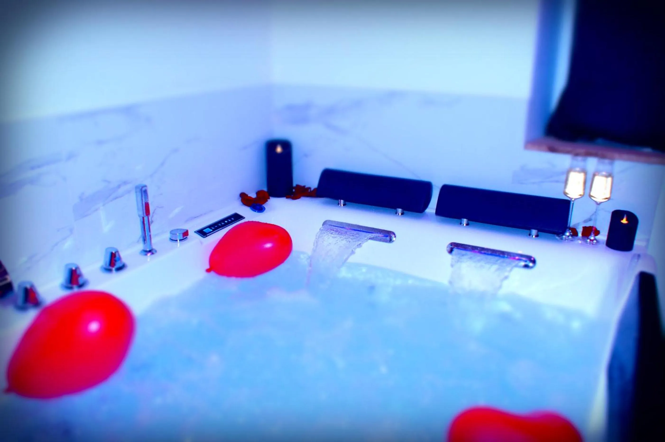 Le Vénus - Appartement SPA Privatif Balnéo Sauna