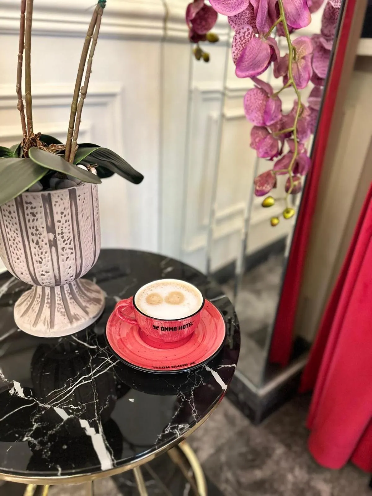 Coffee/tea facilities in OMMA HOTEL