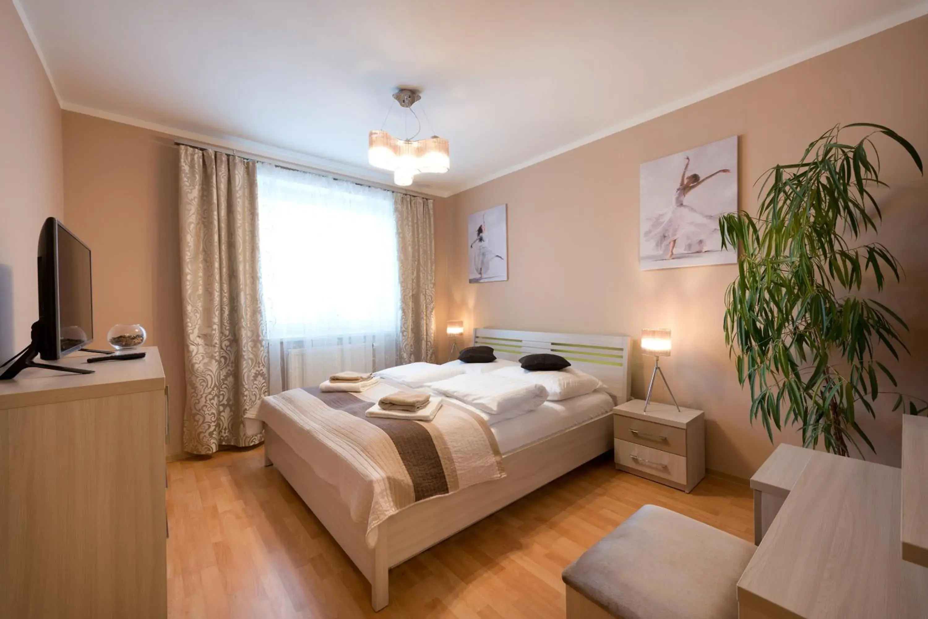 Superior Two-Bedroom Suite - single occupancy in B2B Apartments Superior Two-Bedroom Suite - single occupancy in B2B Apartments