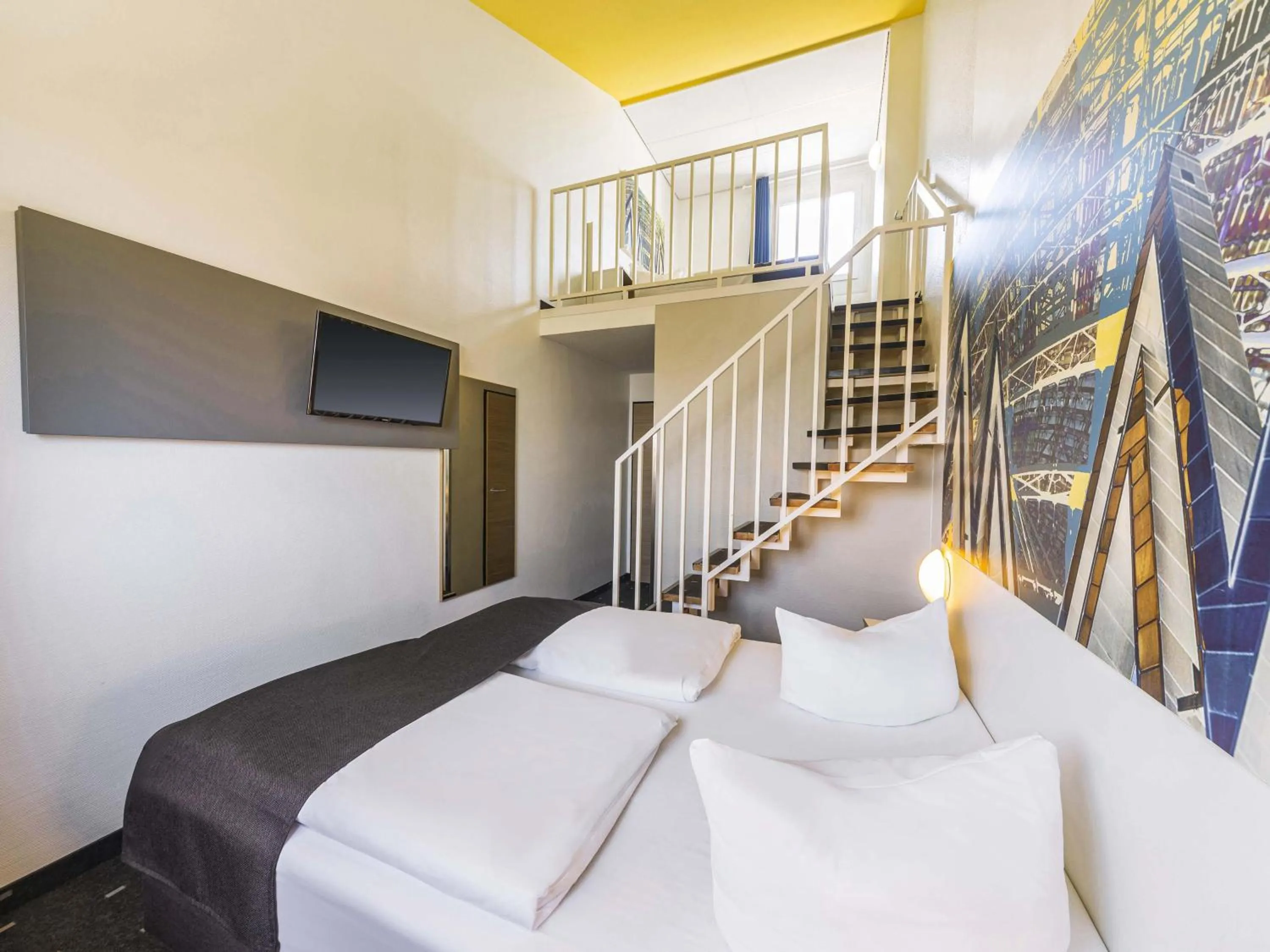 Photo of the whole room, Bed in B&B Hotel Leipzig-Nord