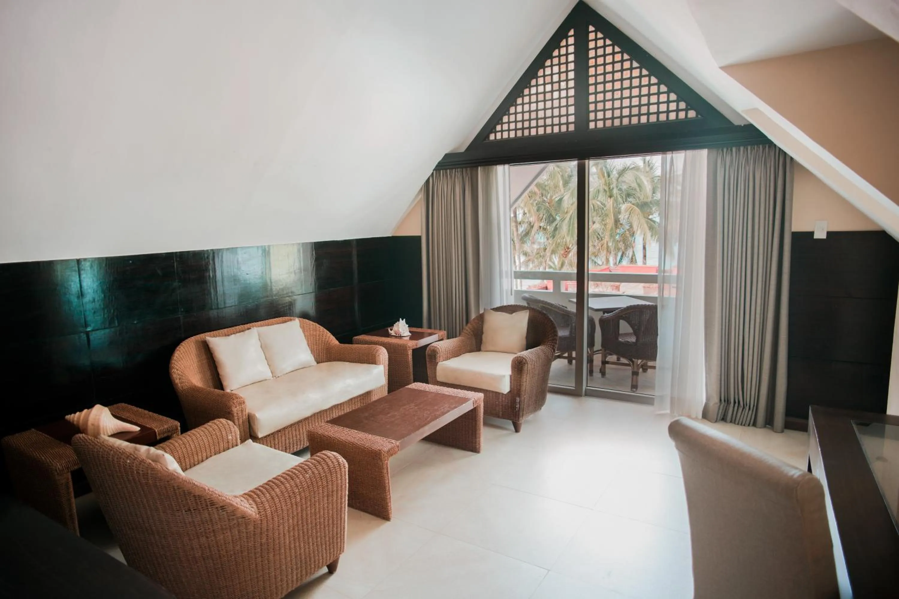 Living room in Boracay Mandarin Island Hotel