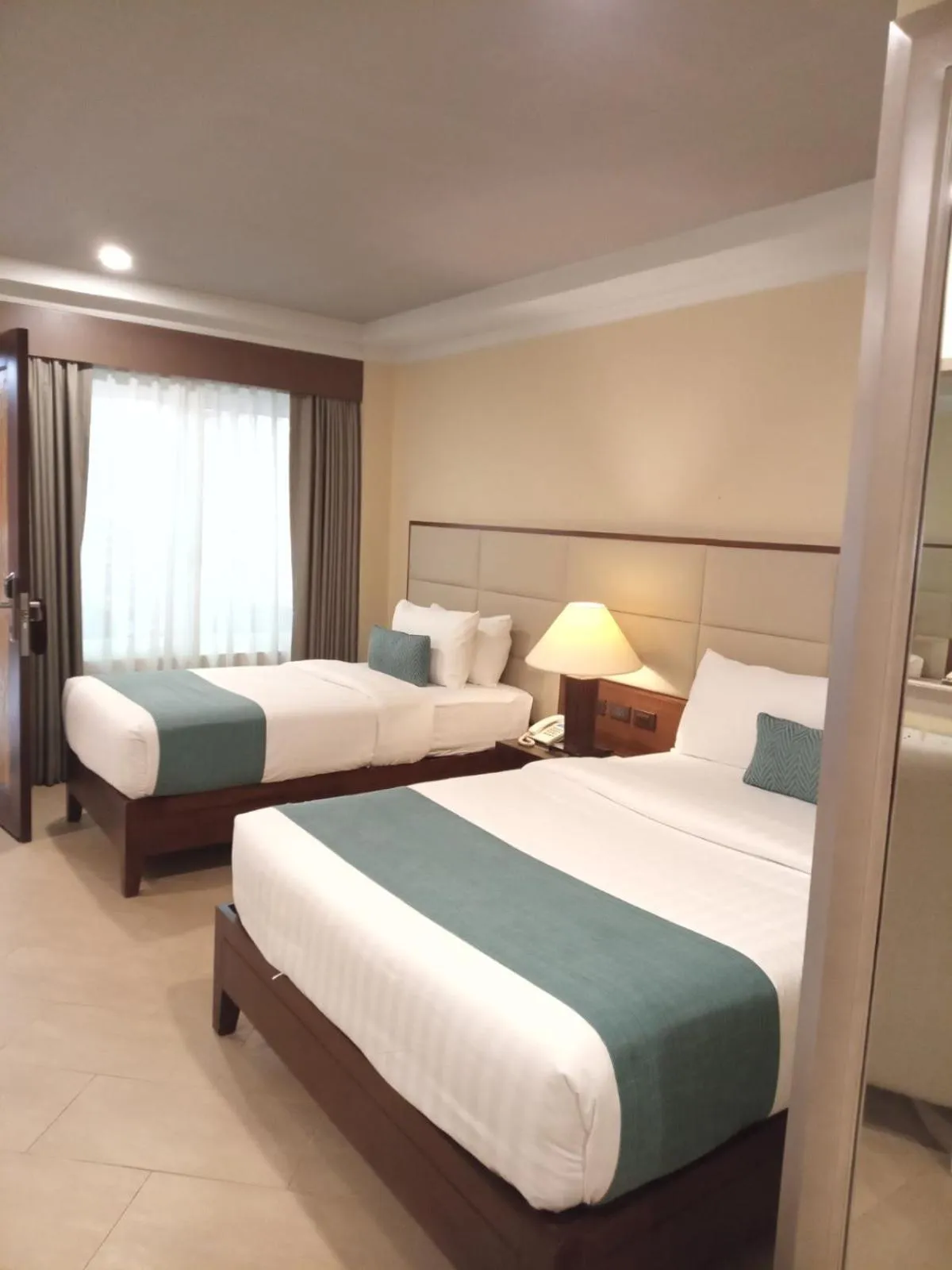 Photo of the whole room, Bed in Boracay Mandarin Island Hotel